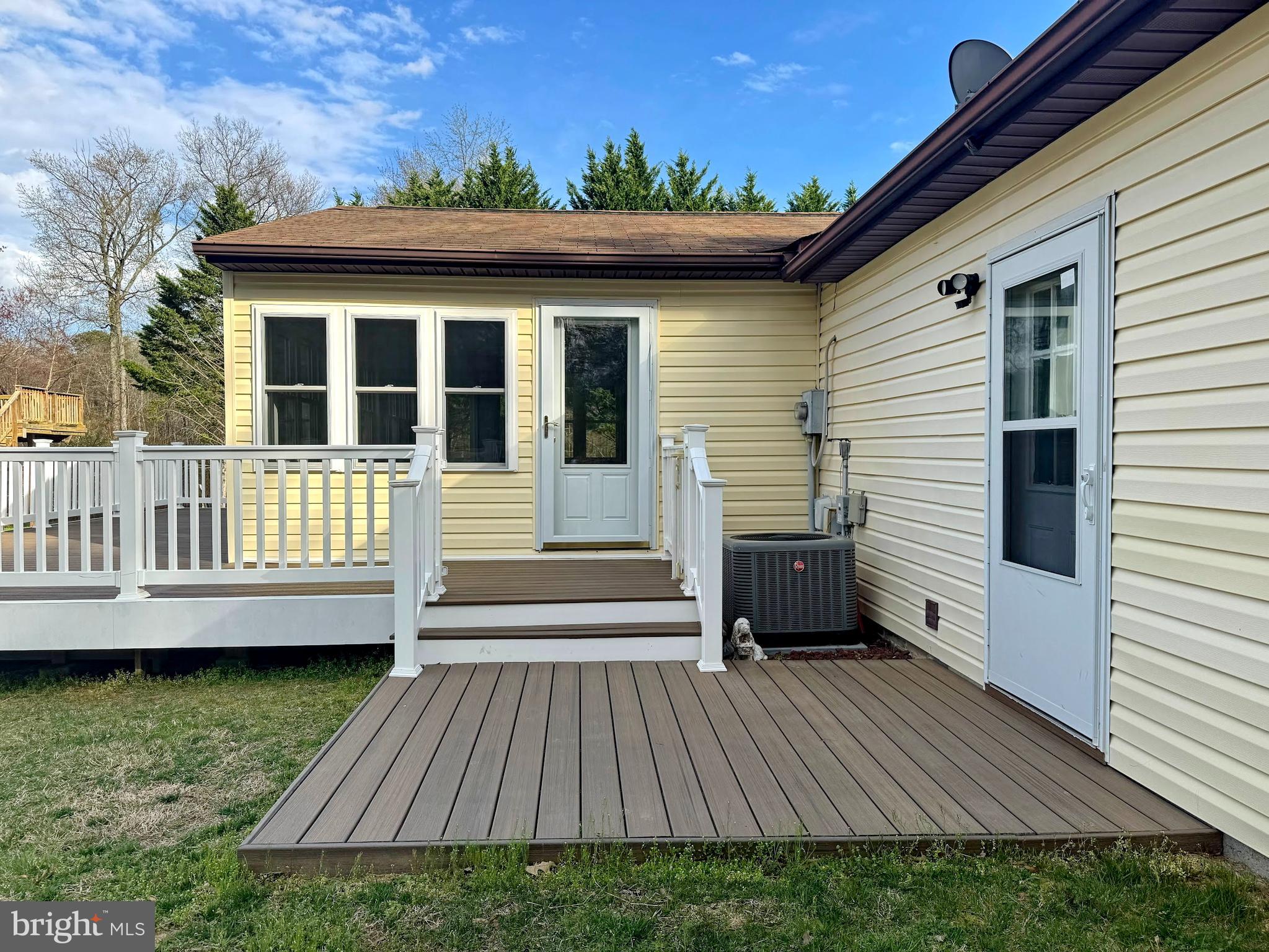 WHITE PLAINS - Residential