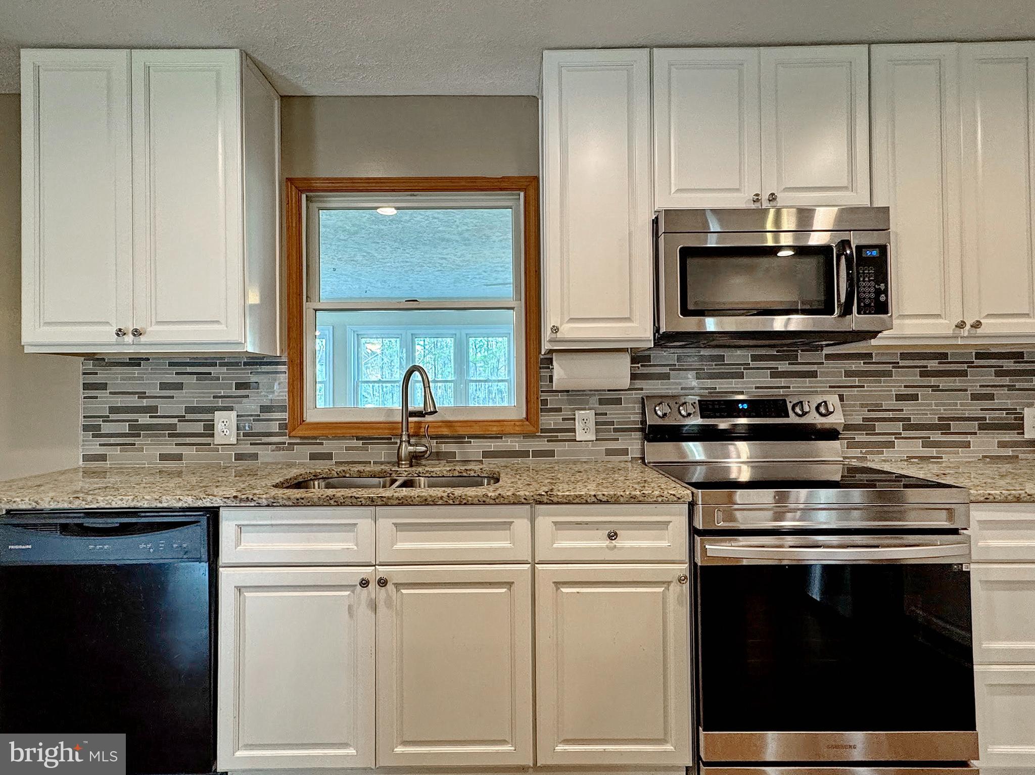 WHITE PLAINS - Residential