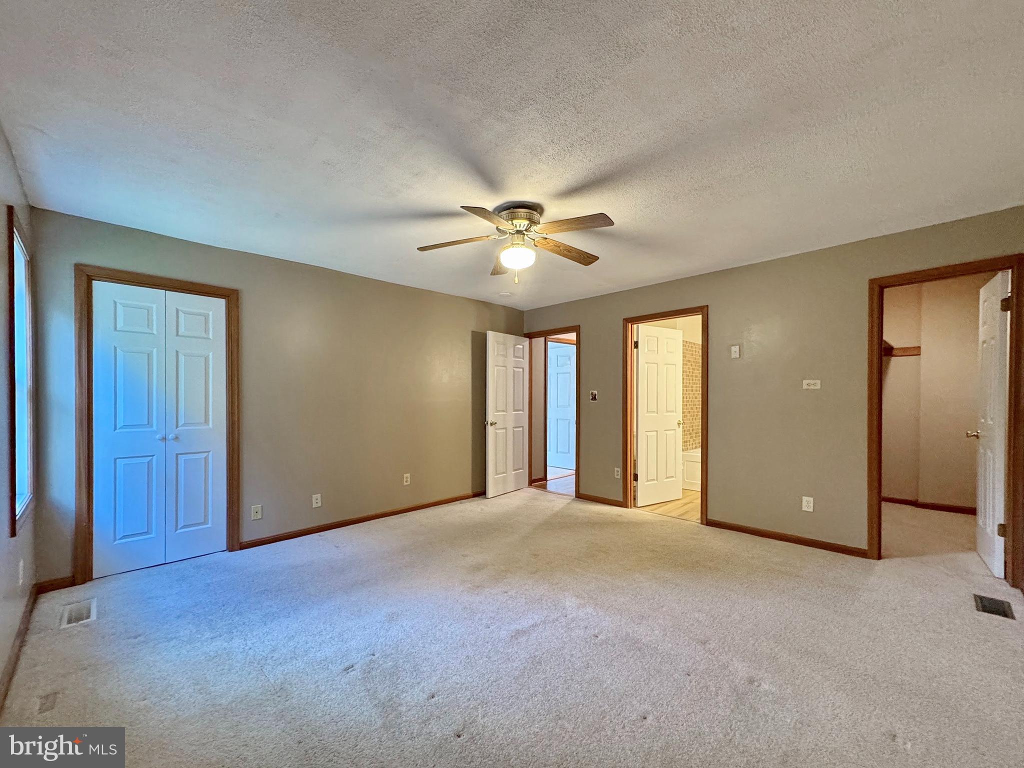 WHITE PLAINS - Residential