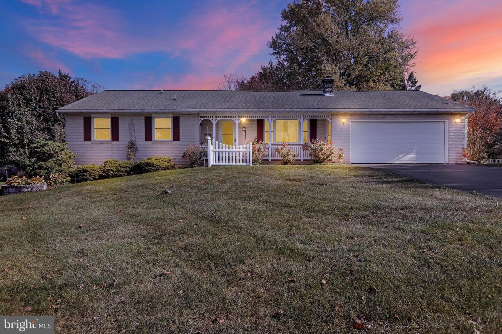 Photo of 208 New Street, TERRE HILL, PA 17581 (MLS # PALA2061126)