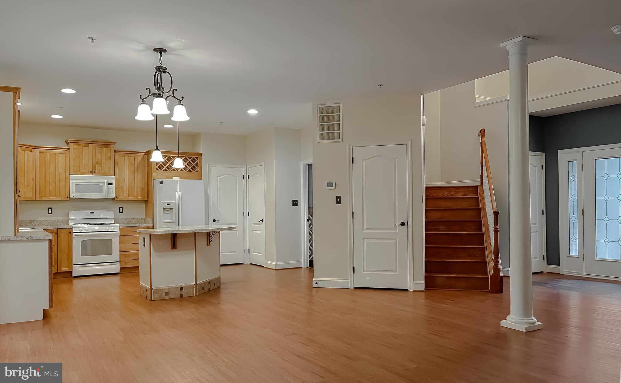 RUE WOODS SUBDIVISION - Residential Lease