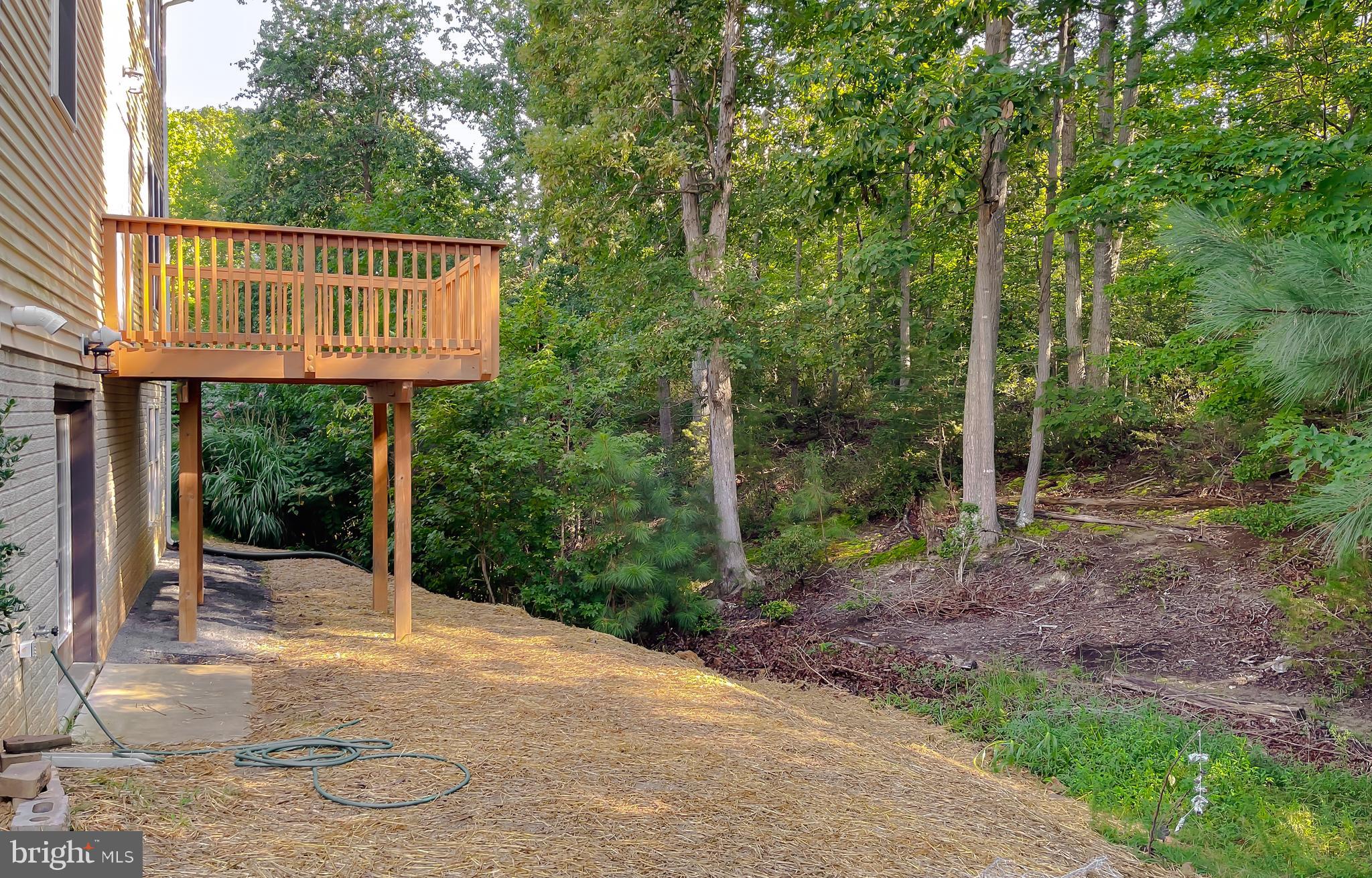 RUE WOODS SUBDIVISION - Residential Lease