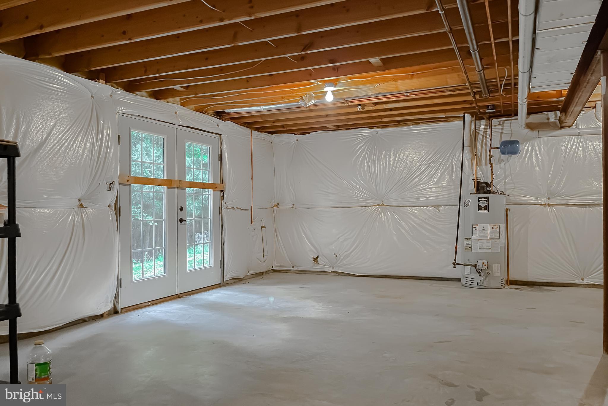 RUE WOODS SUBDIVISION - Residential Lease