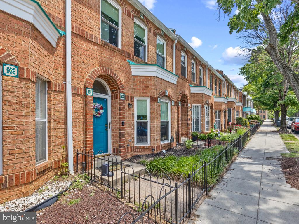 Photo 1 of 20 — 3714 ROOSEVELT PLACE NE, WASHINGTON, DC 20019