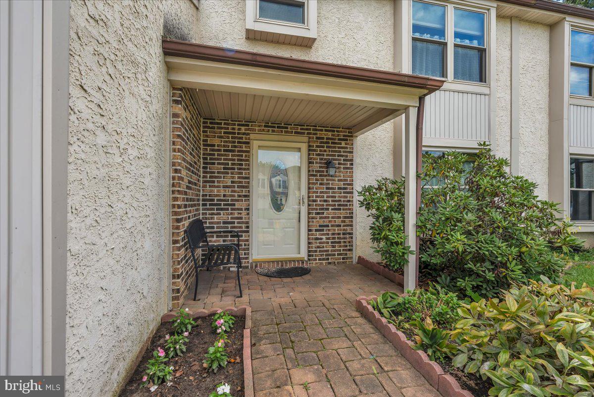 31 CHRISTOPHER ROAD
