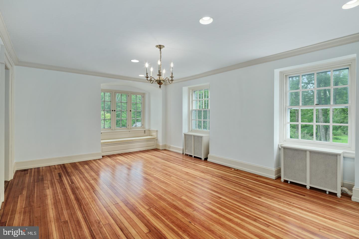 PINE TREE FARM - Residential
