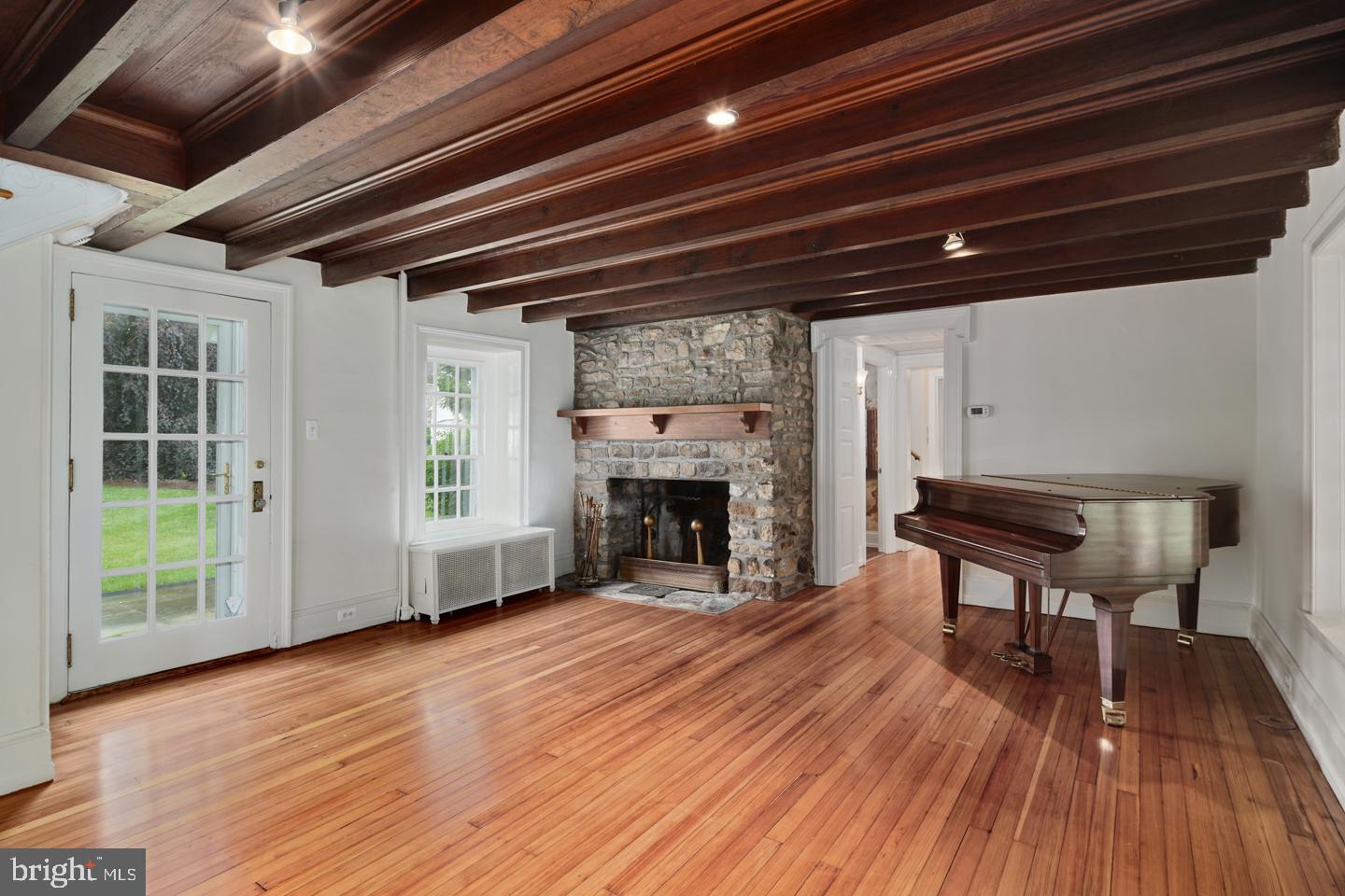 PINE TREE FARM - Residential