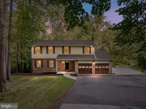 Photo of 5200 Cottonwood Drive, LOTHIAN, MD 20711 (MLS # MDAA2159794)