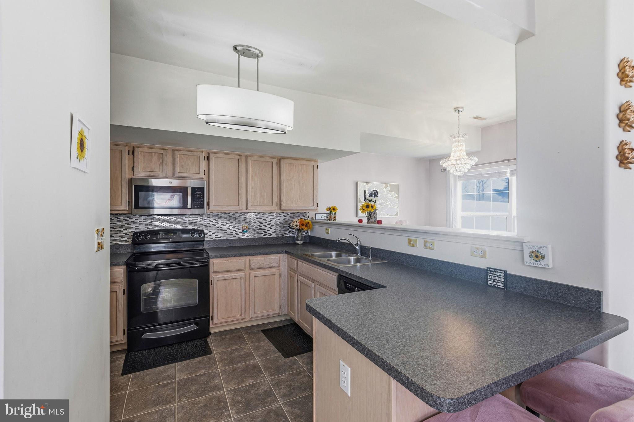 VILLAGE OF WESTOVE - Residential