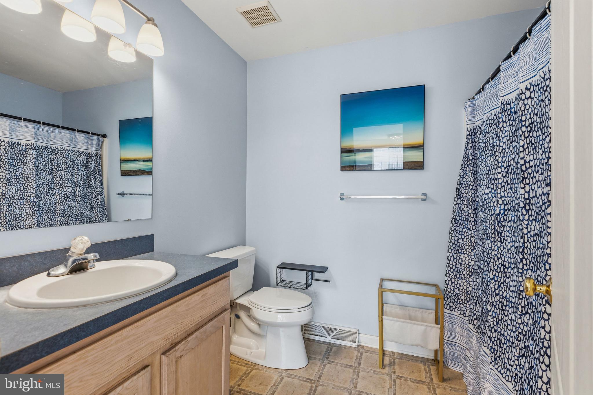 VILLAGE OF WESTOVE - Residential