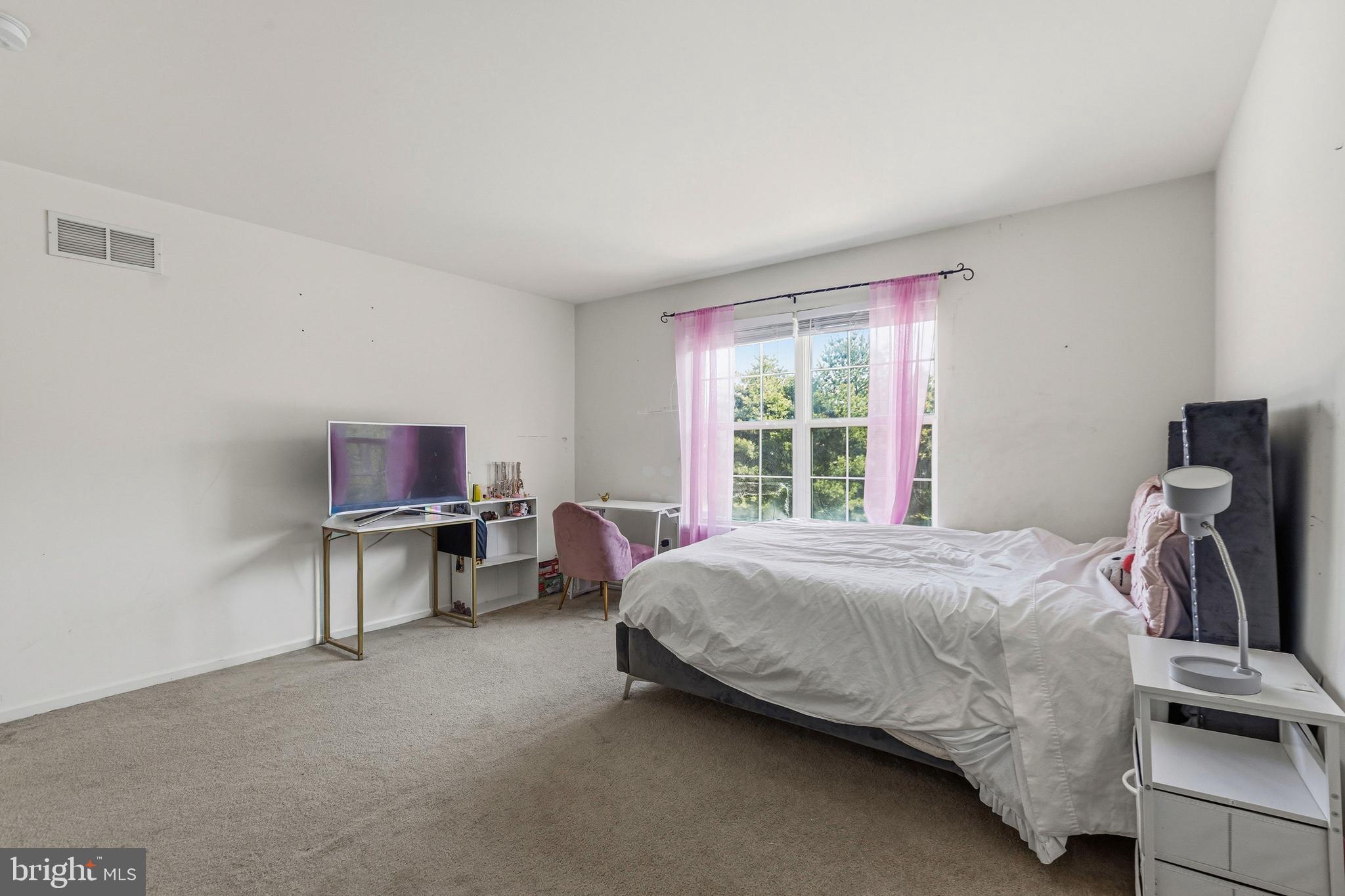 VILLAGE OF WESTOVE - Residential