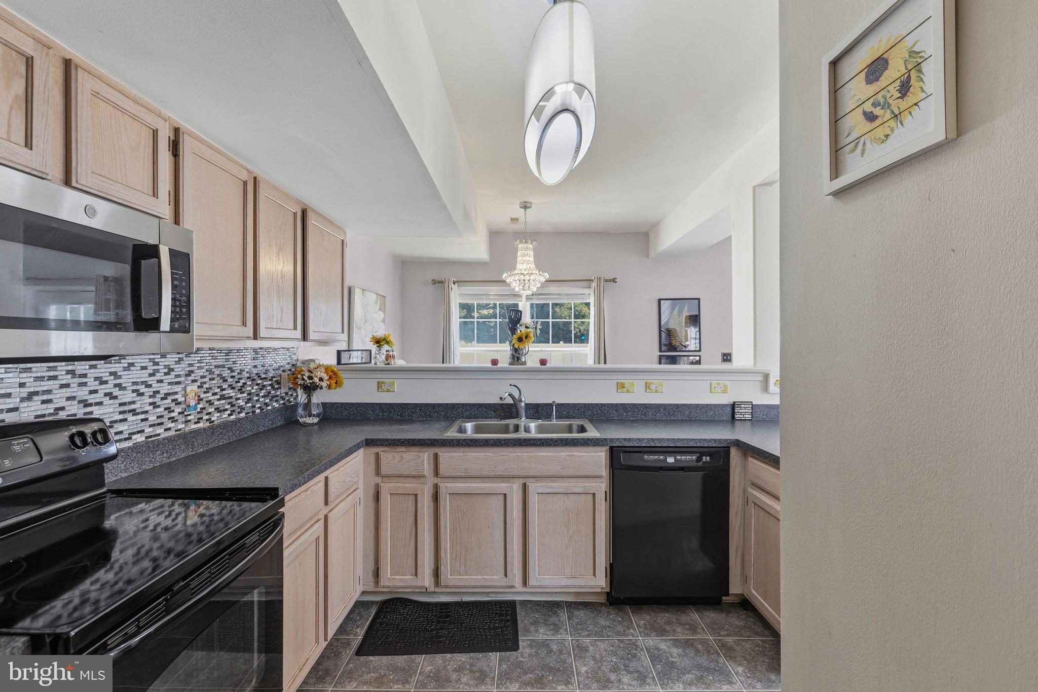 VILLAGE OF WESTOVE - Residential