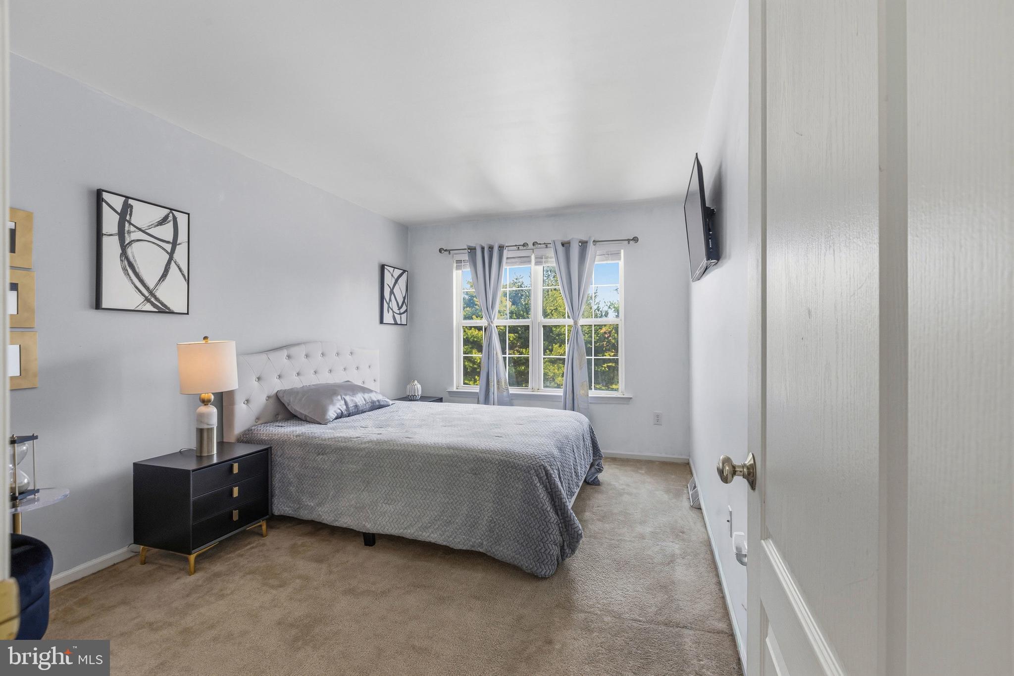 VILLAGE OF WESTOVE - Residential