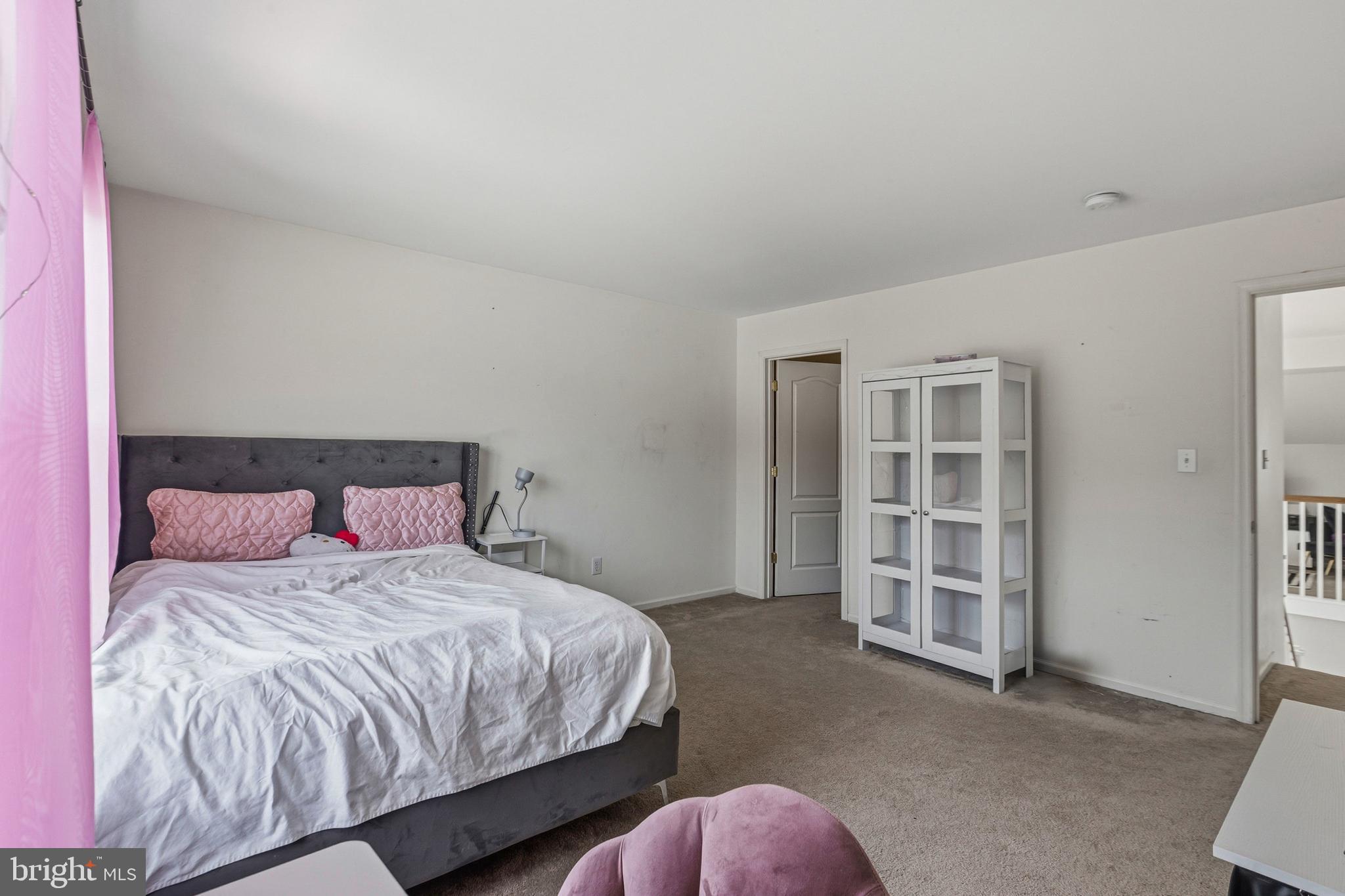 VILLAGE OF WESTOVE - Residential