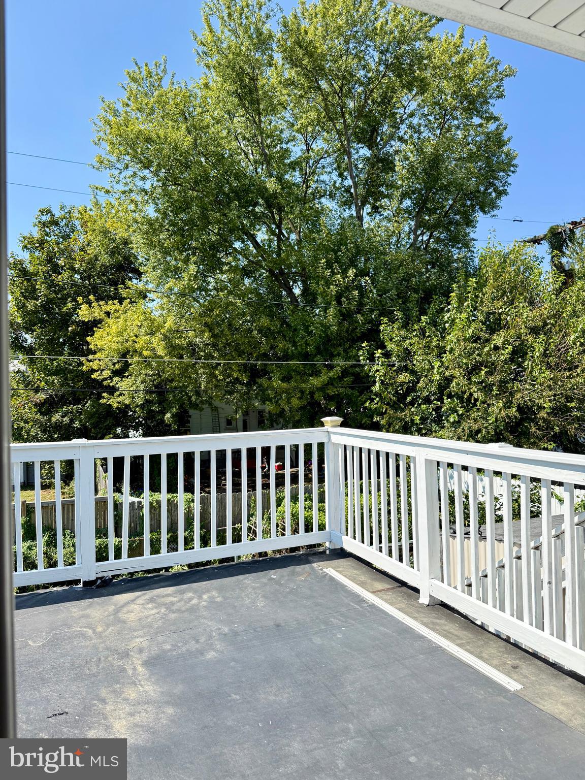 HOLLY MANOR - Residential