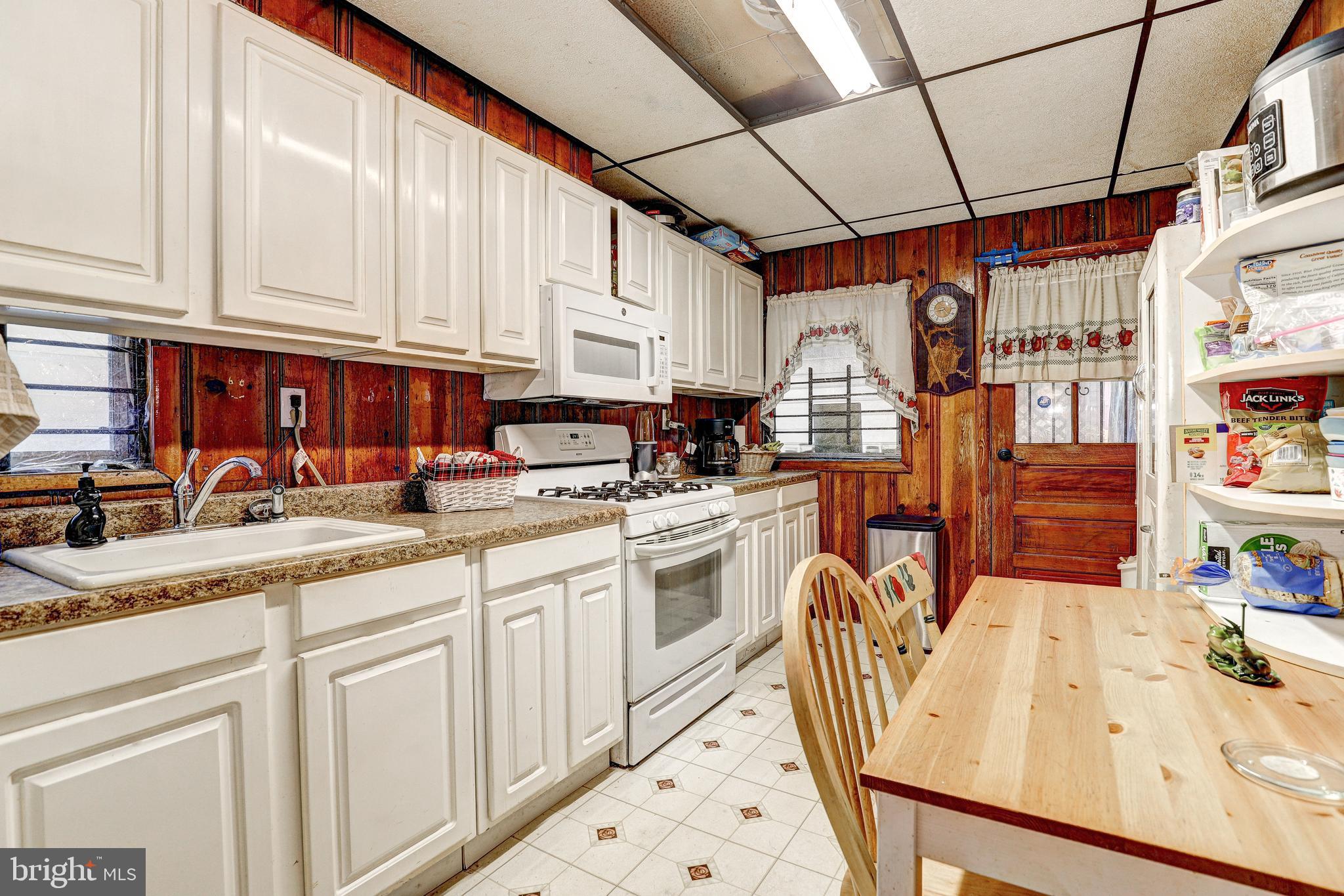 SHIPLEY HILL - Residential