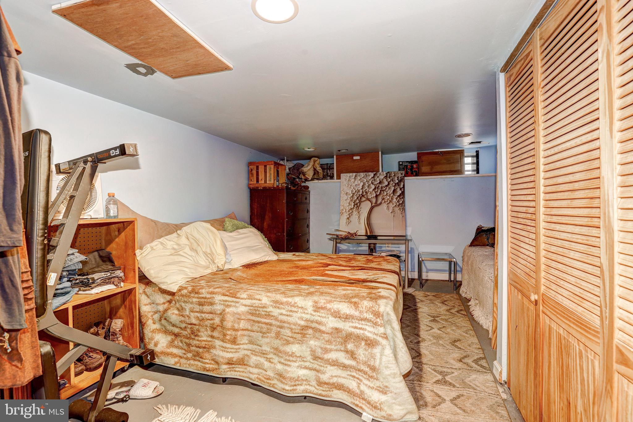 SHIPLEY HILL - Residential