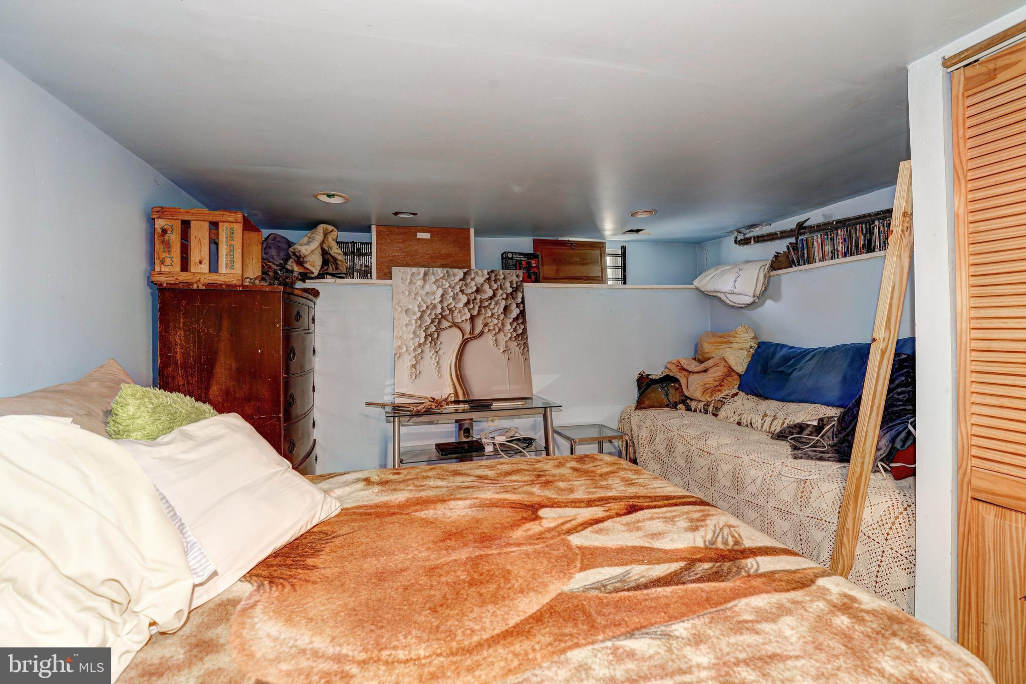 SHIPLEY HILL - Residential