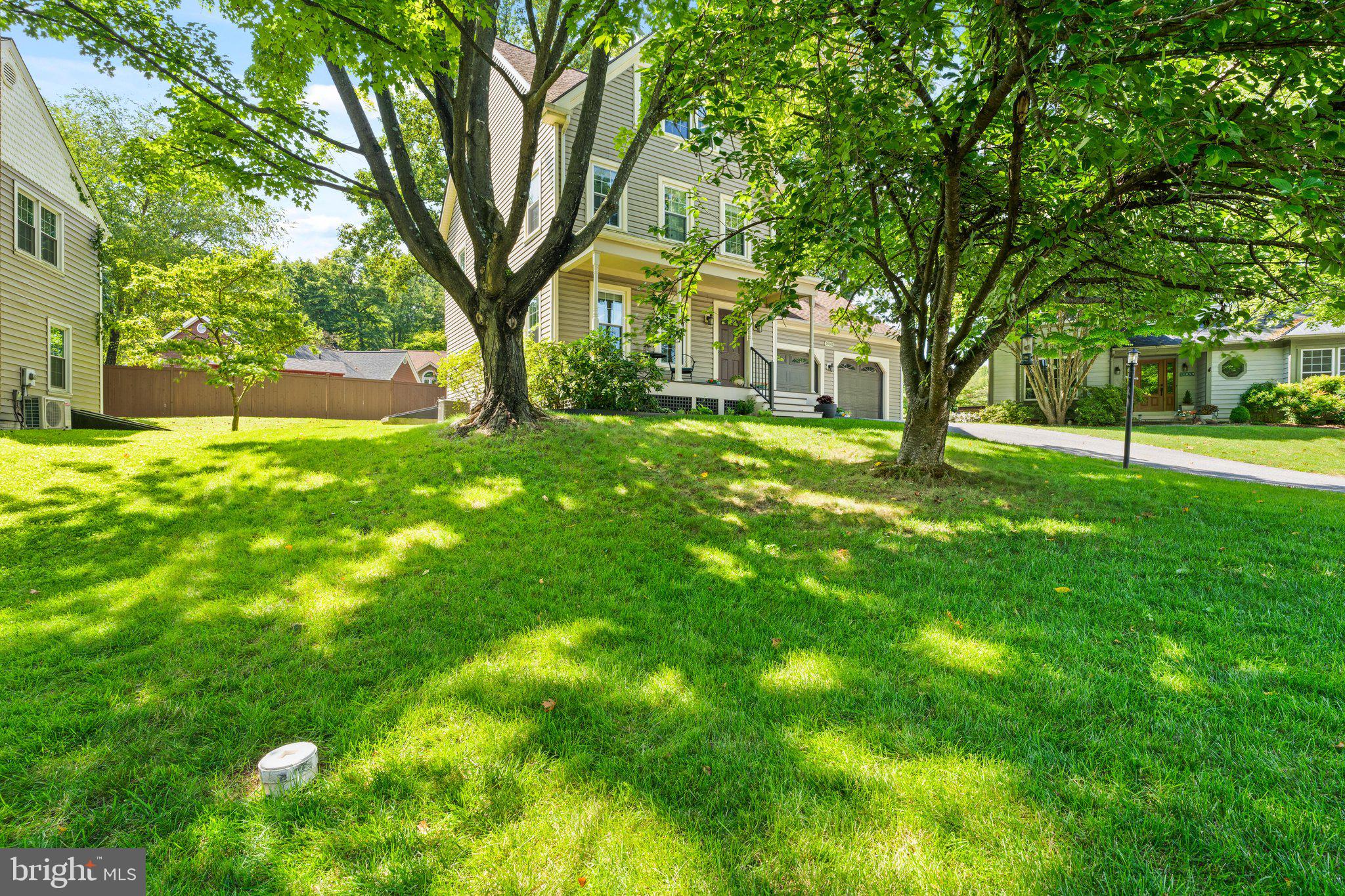 10101 GOLDEN EYE COURT