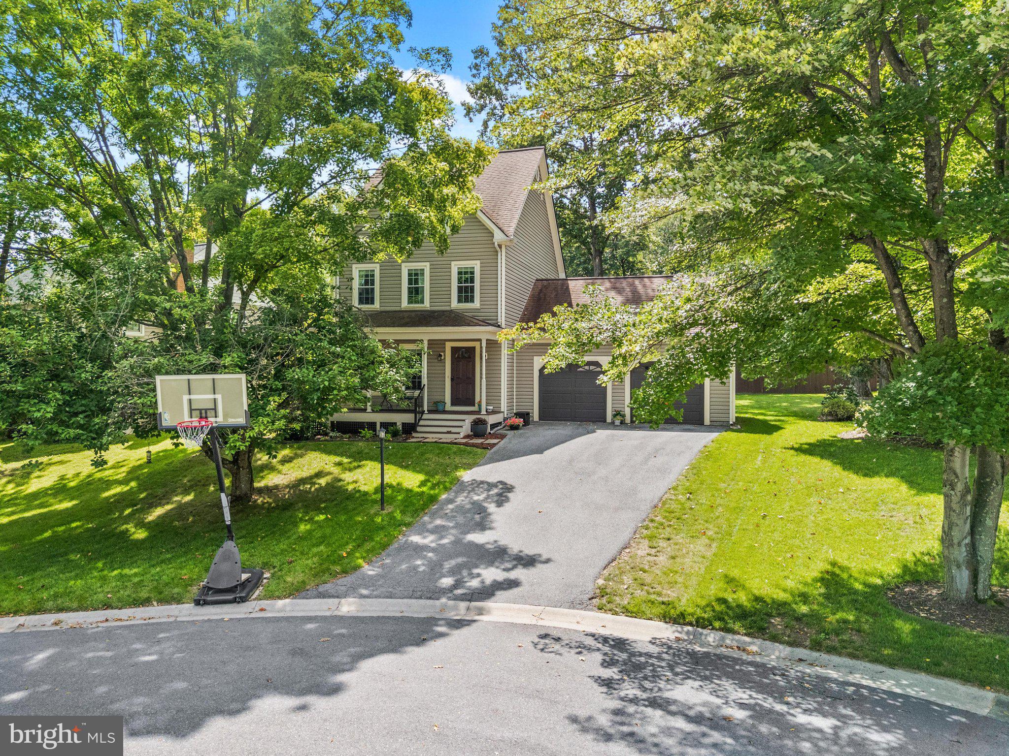 10101 GOLDEN EYE COURT