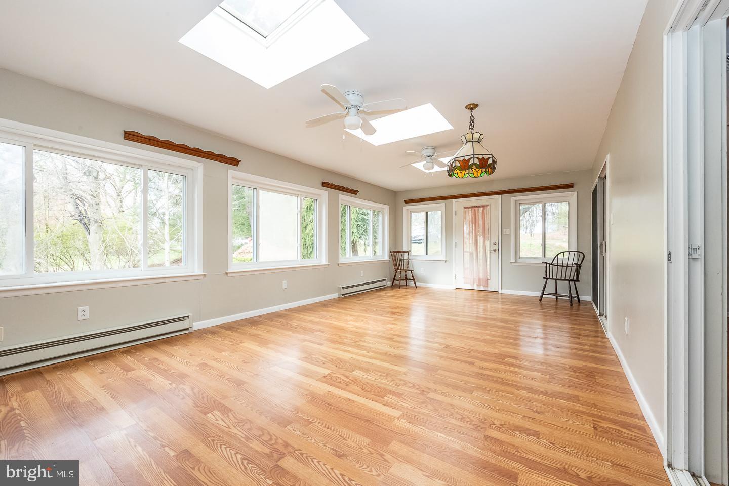 OAKBOURNE PARK - Residential