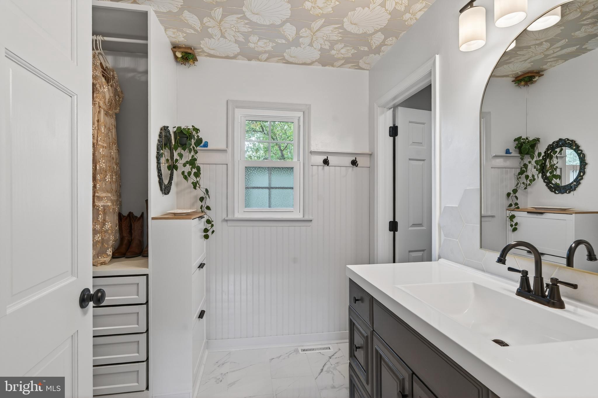 THISTLEBERRY FARMS - Residential