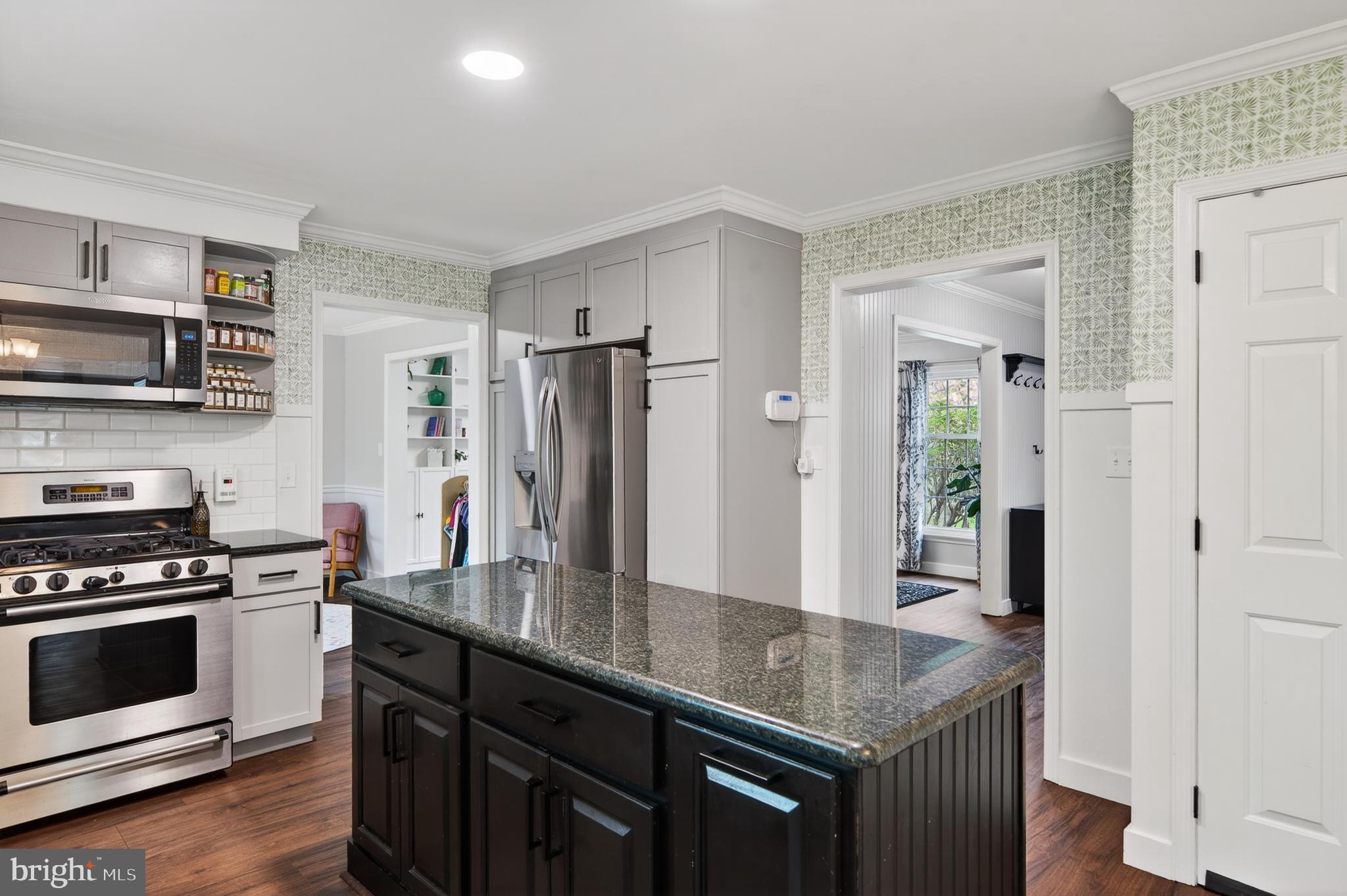 THISTLEBERRY FARMS - Residential