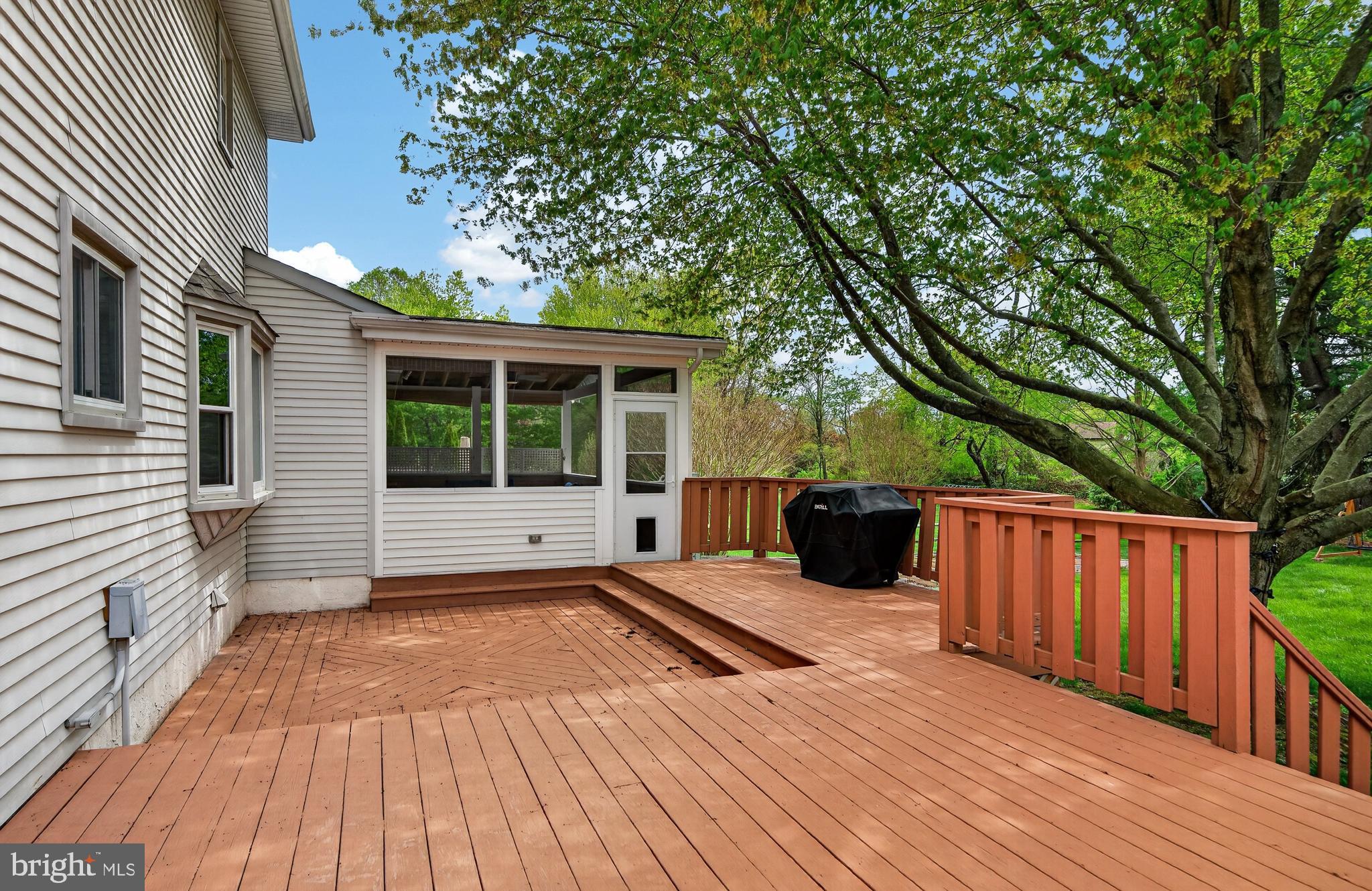 THISTLEBERRY FARMS - Residential