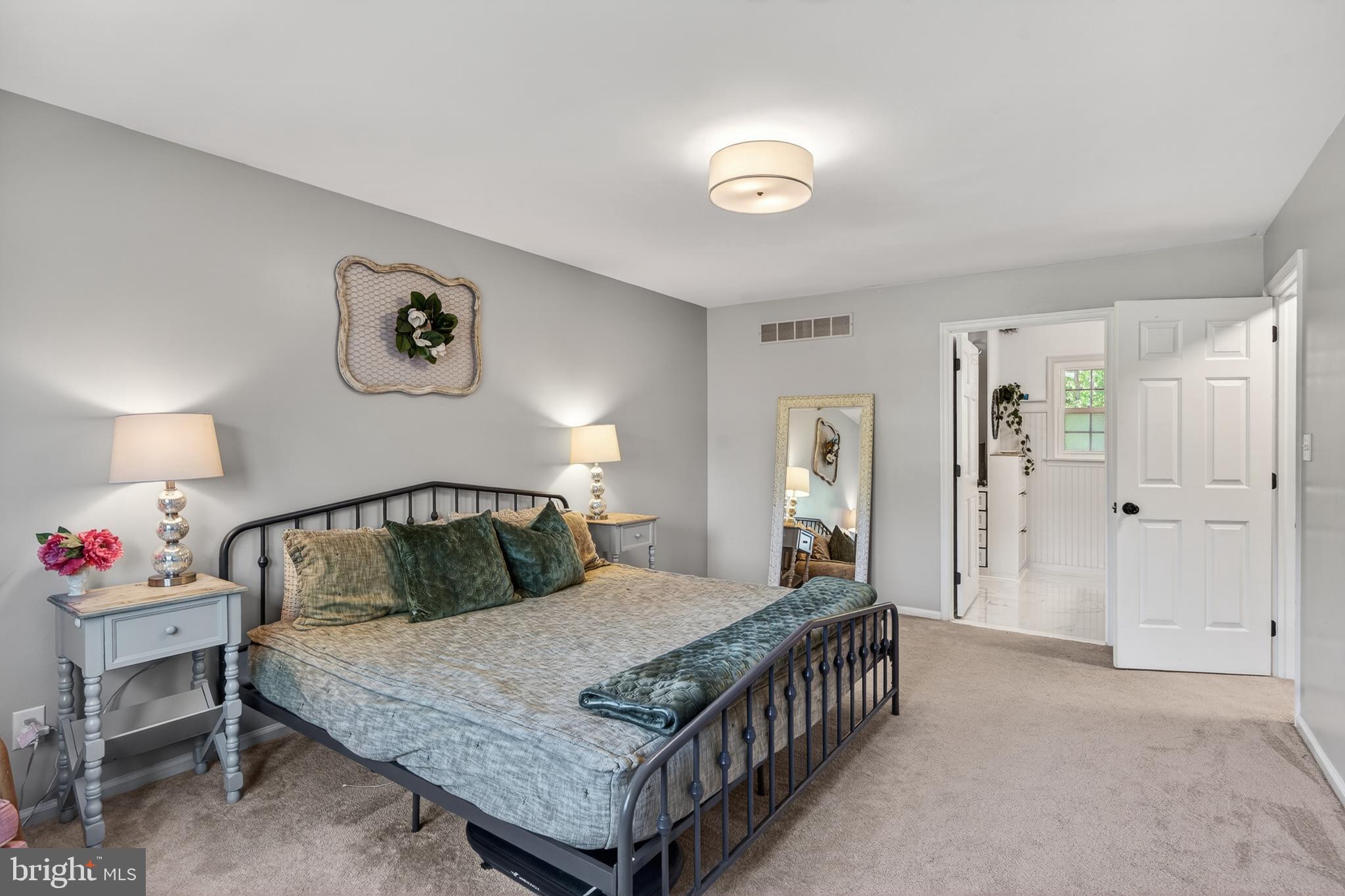 THISTLEBERRY FARMS - Residential