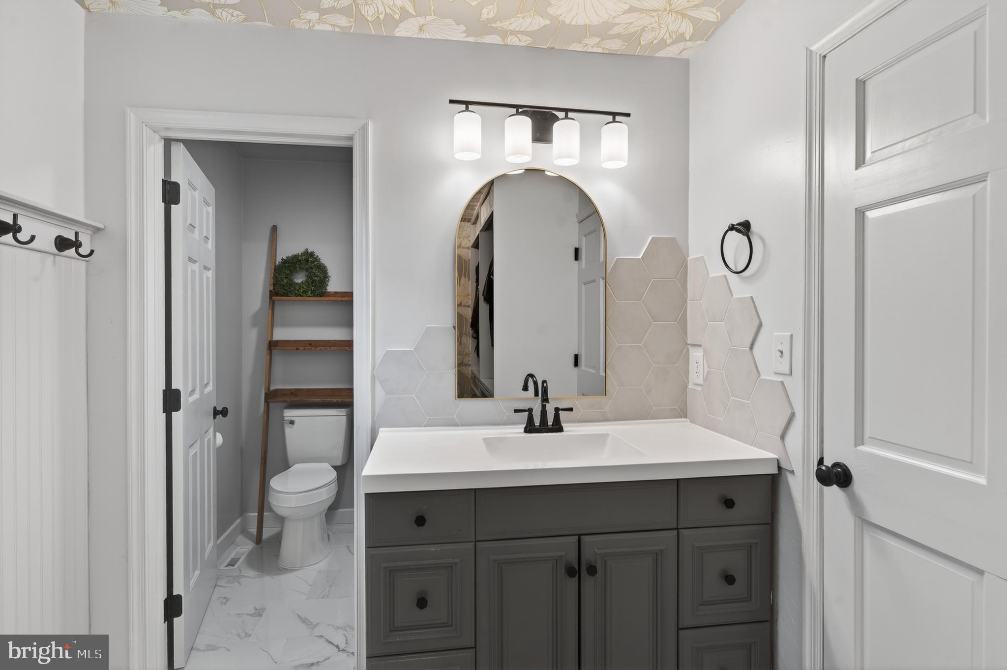 THISTLEBERRY FARMS - Residential