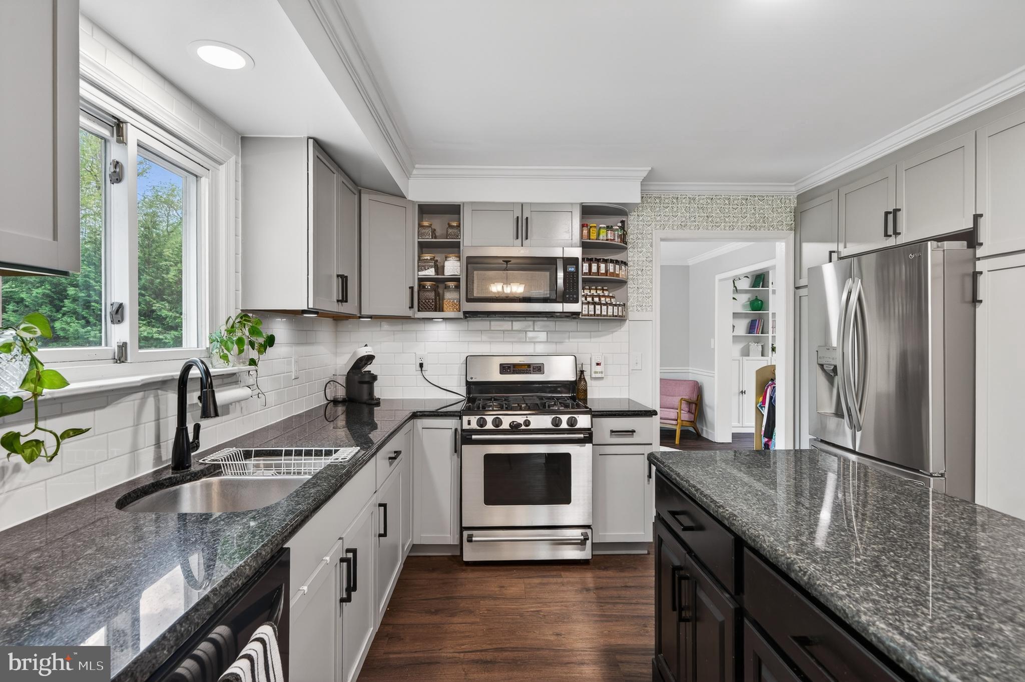 THISTLEBERRY FARMS - Residential