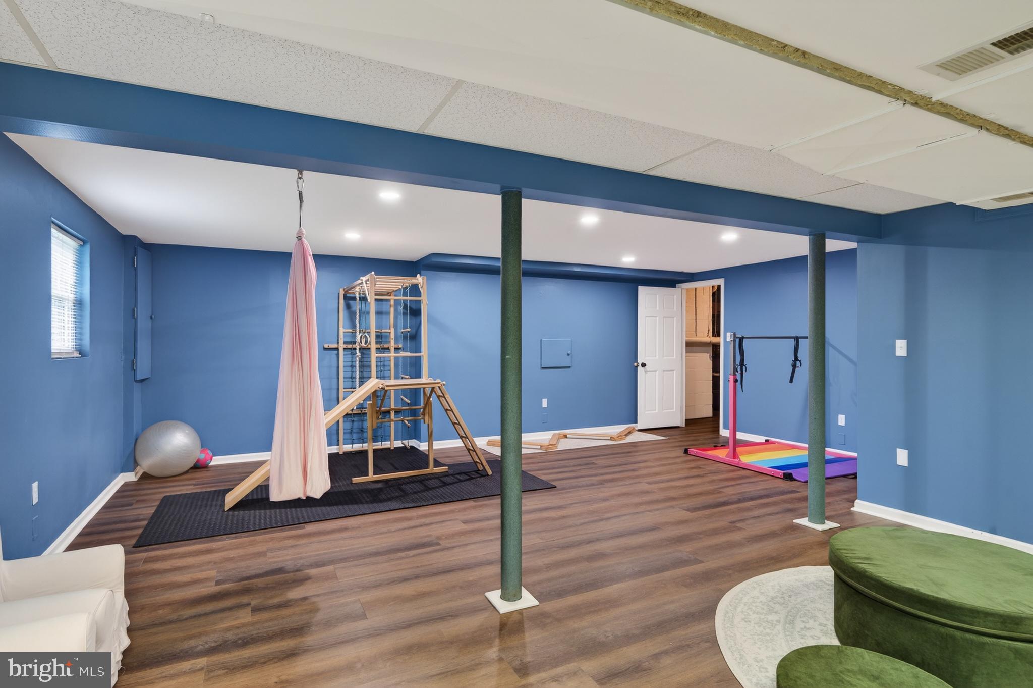 THISTLEBERRY FARMS - Residential