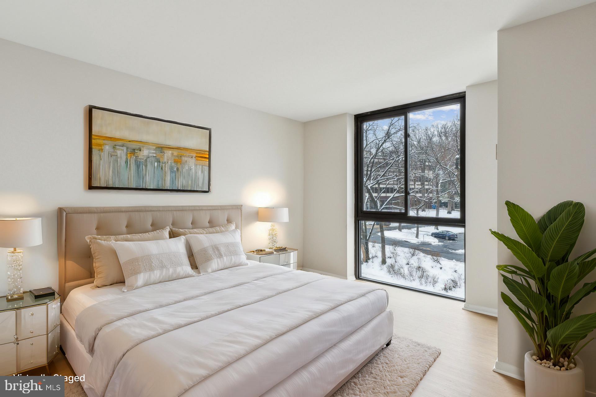 CHEVY CHASE - Residential