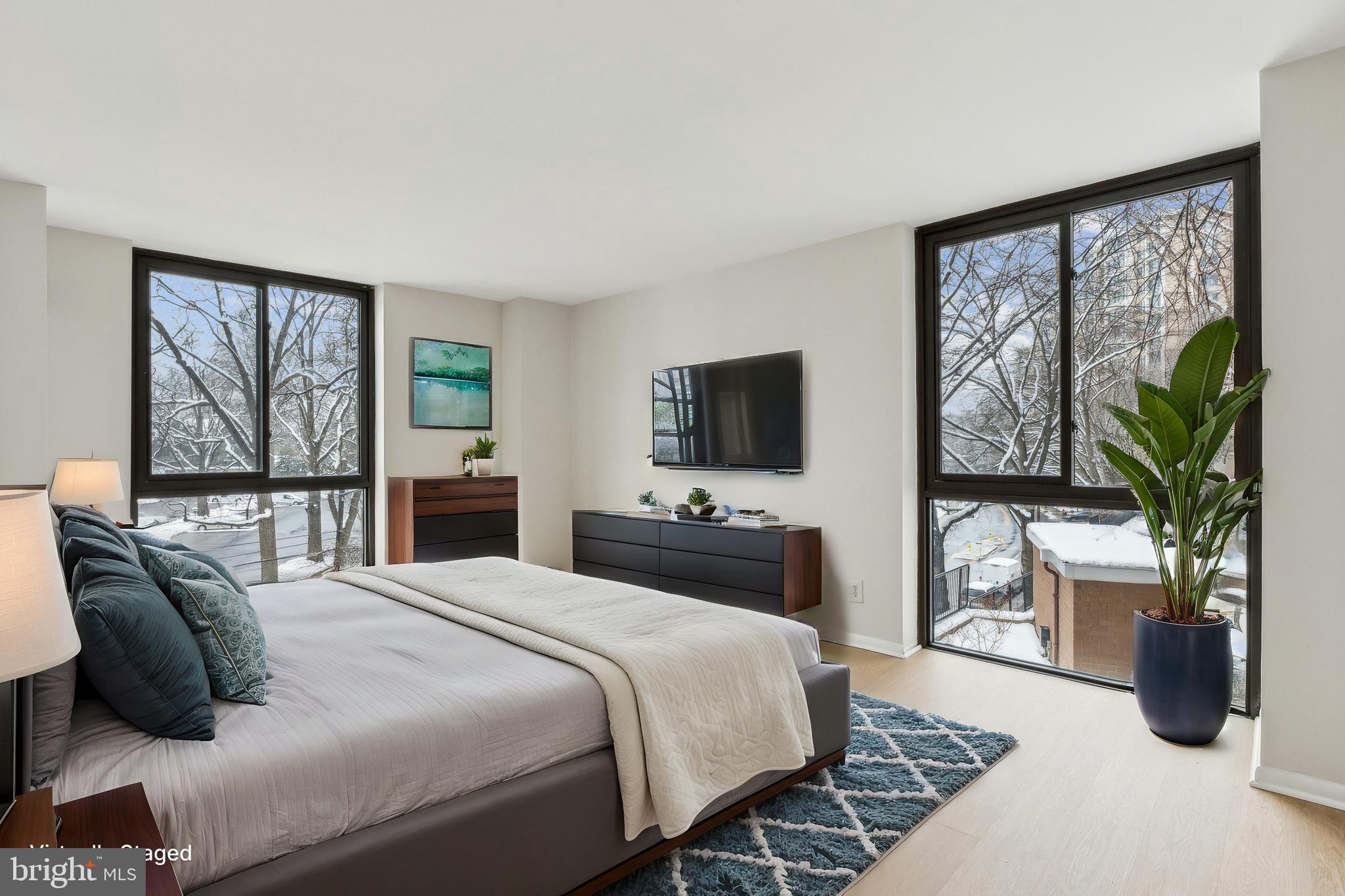 CHEVY CHASE - Residential