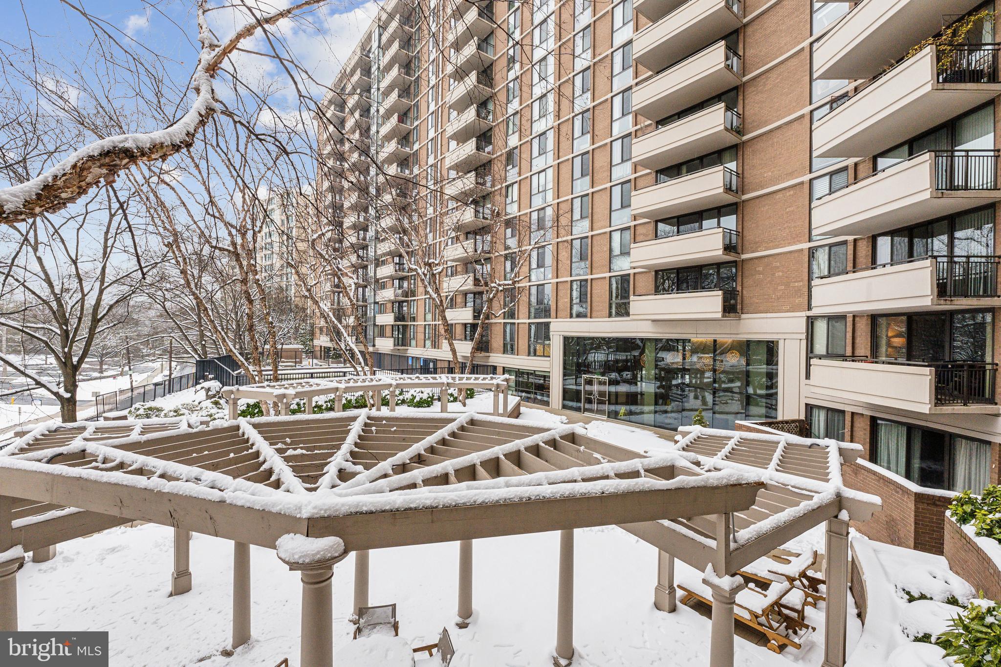 CHEVY CHASE - Residential