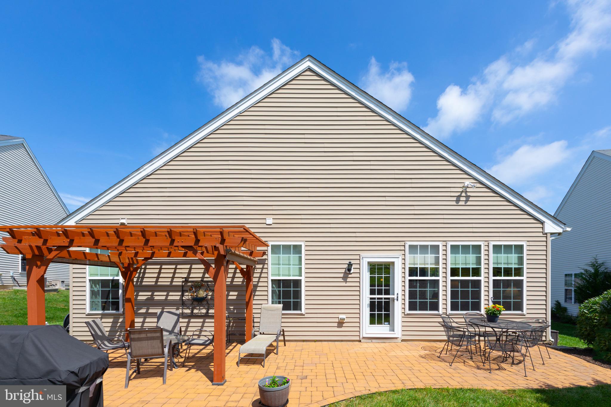 VILLAGES AT HILLVIEW - Residential