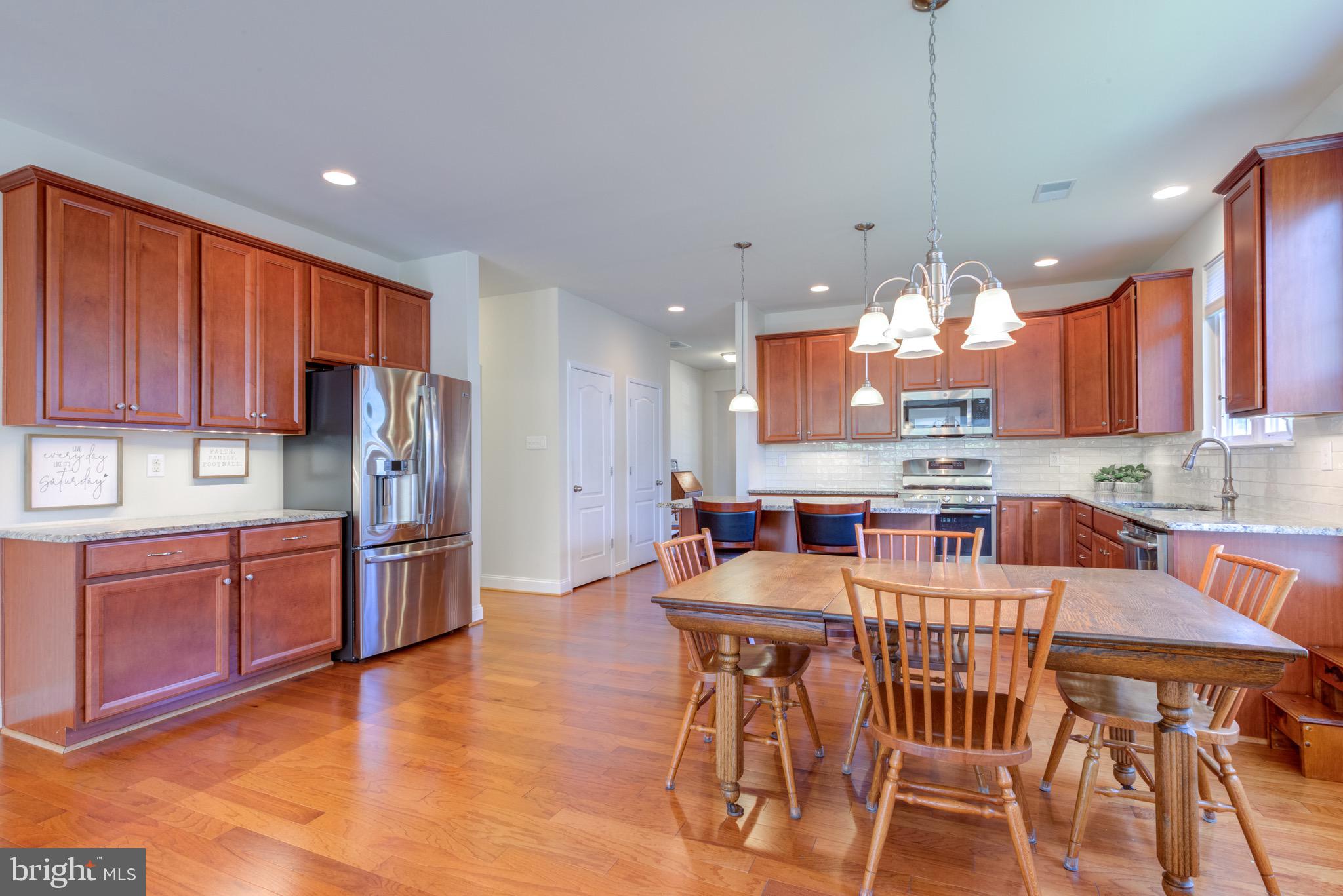 VILLAGES AT HILLVIEW - Residential