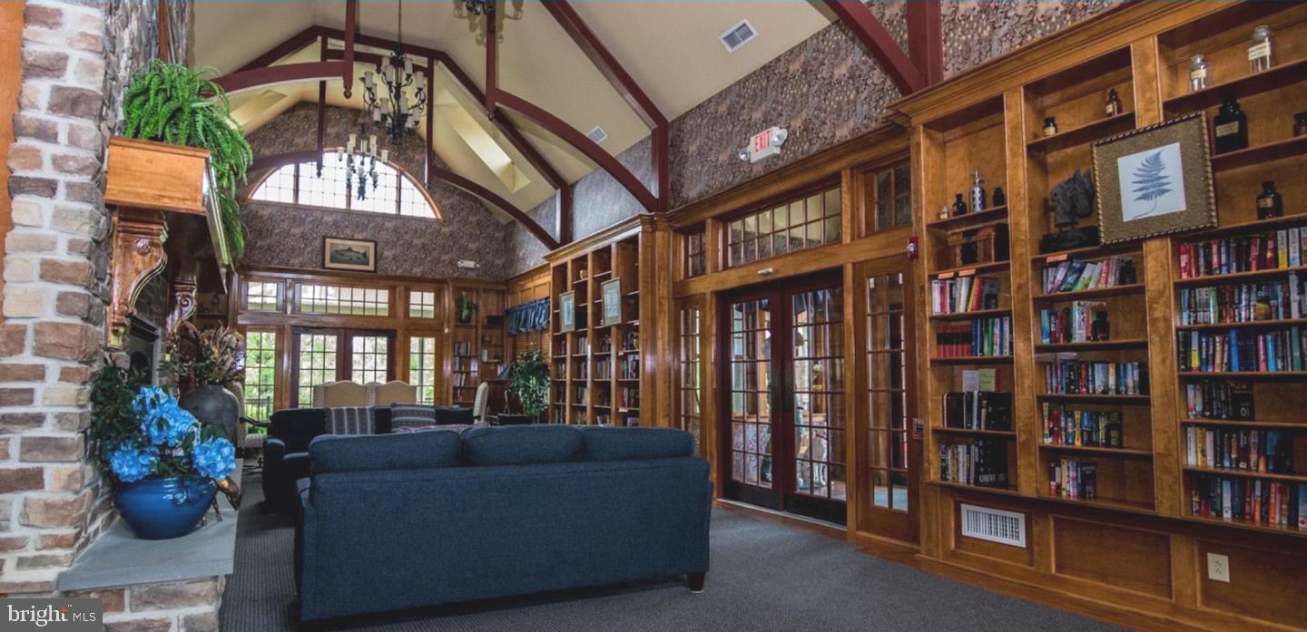 VILLAGES AT HILLVIEW - Residential