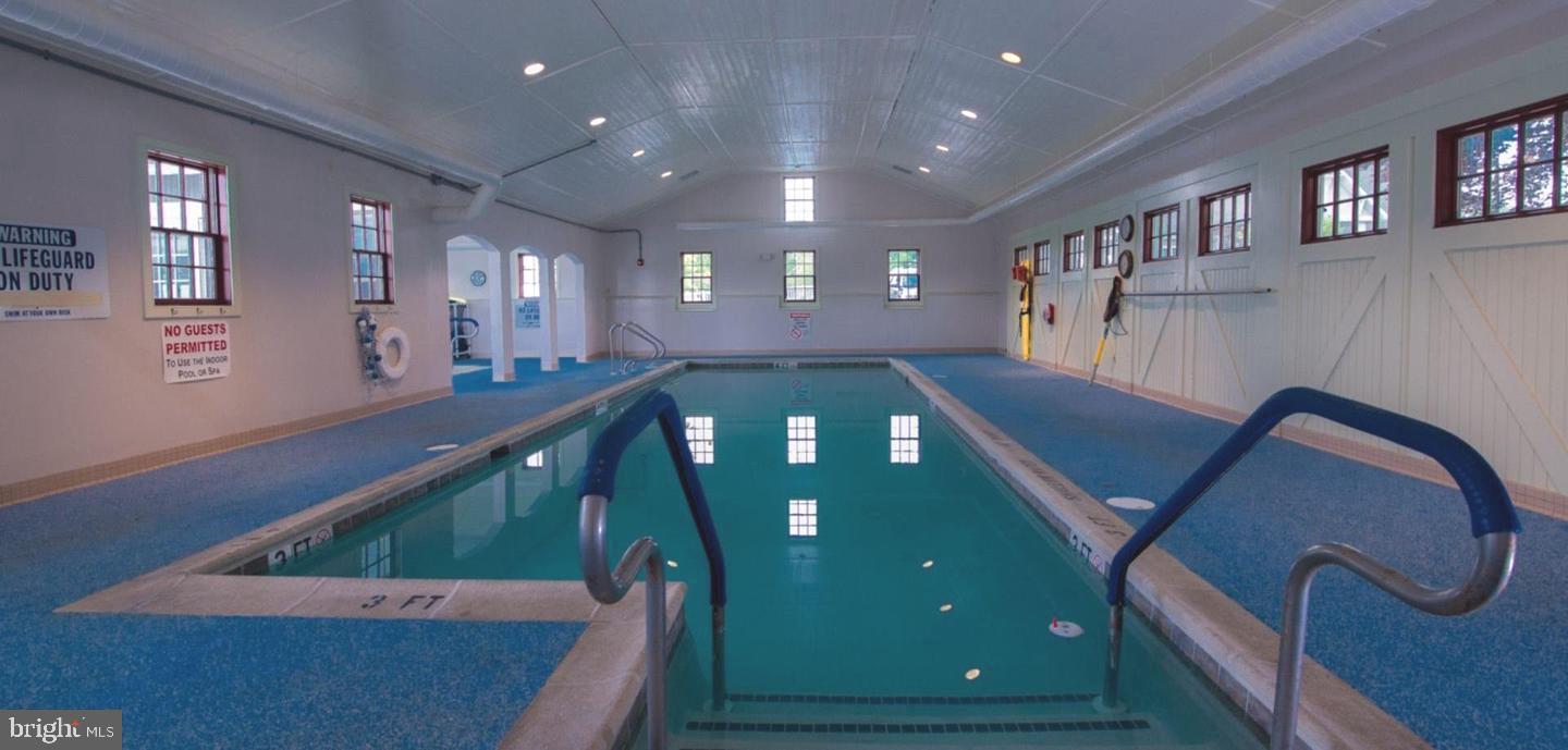 VILLAGES AT HILLVIEW - Residential