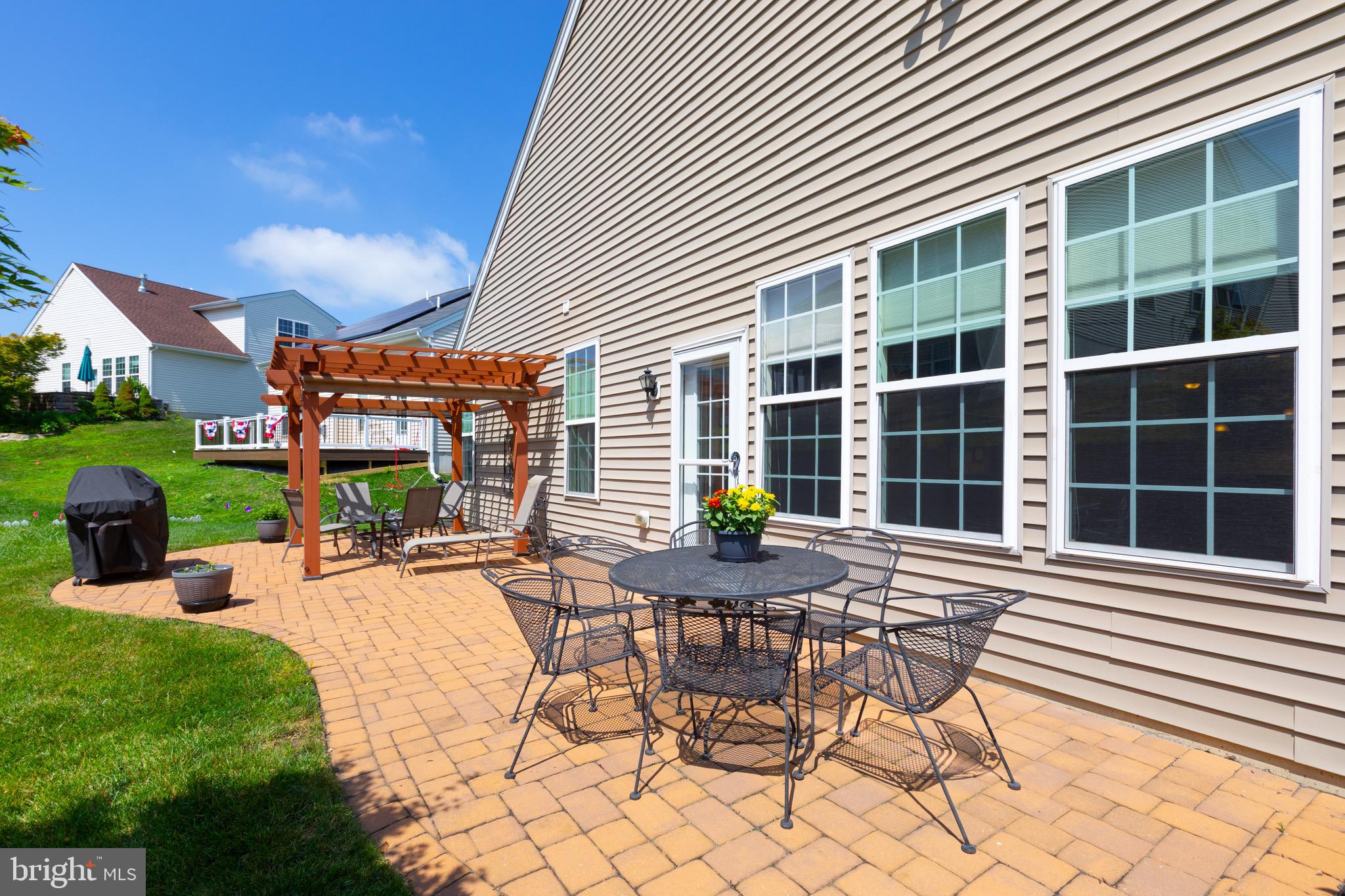 VILLAGES AT HILLVIEW - Residential