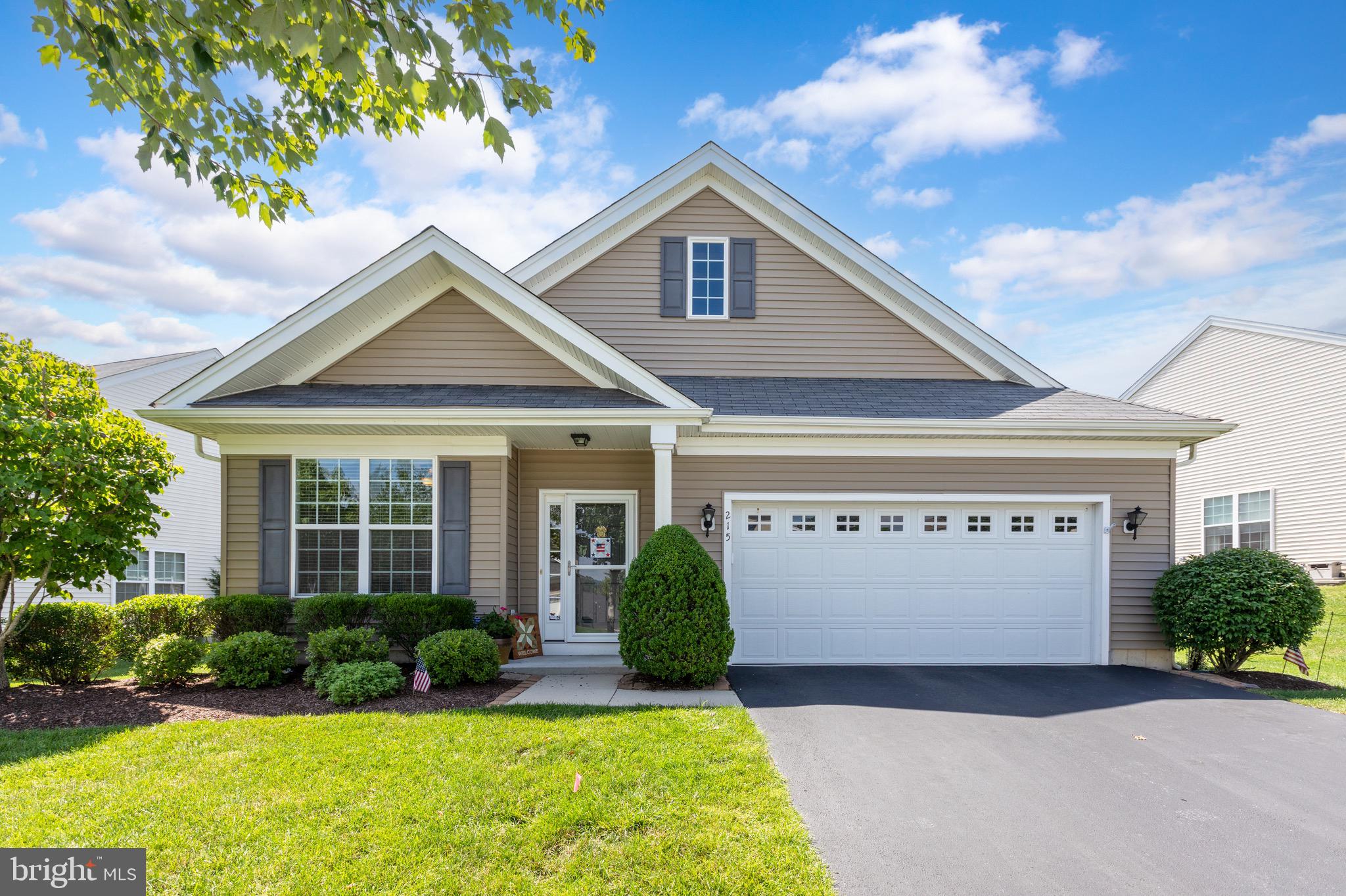 VILLAGES AT HILLVIEW - Residential