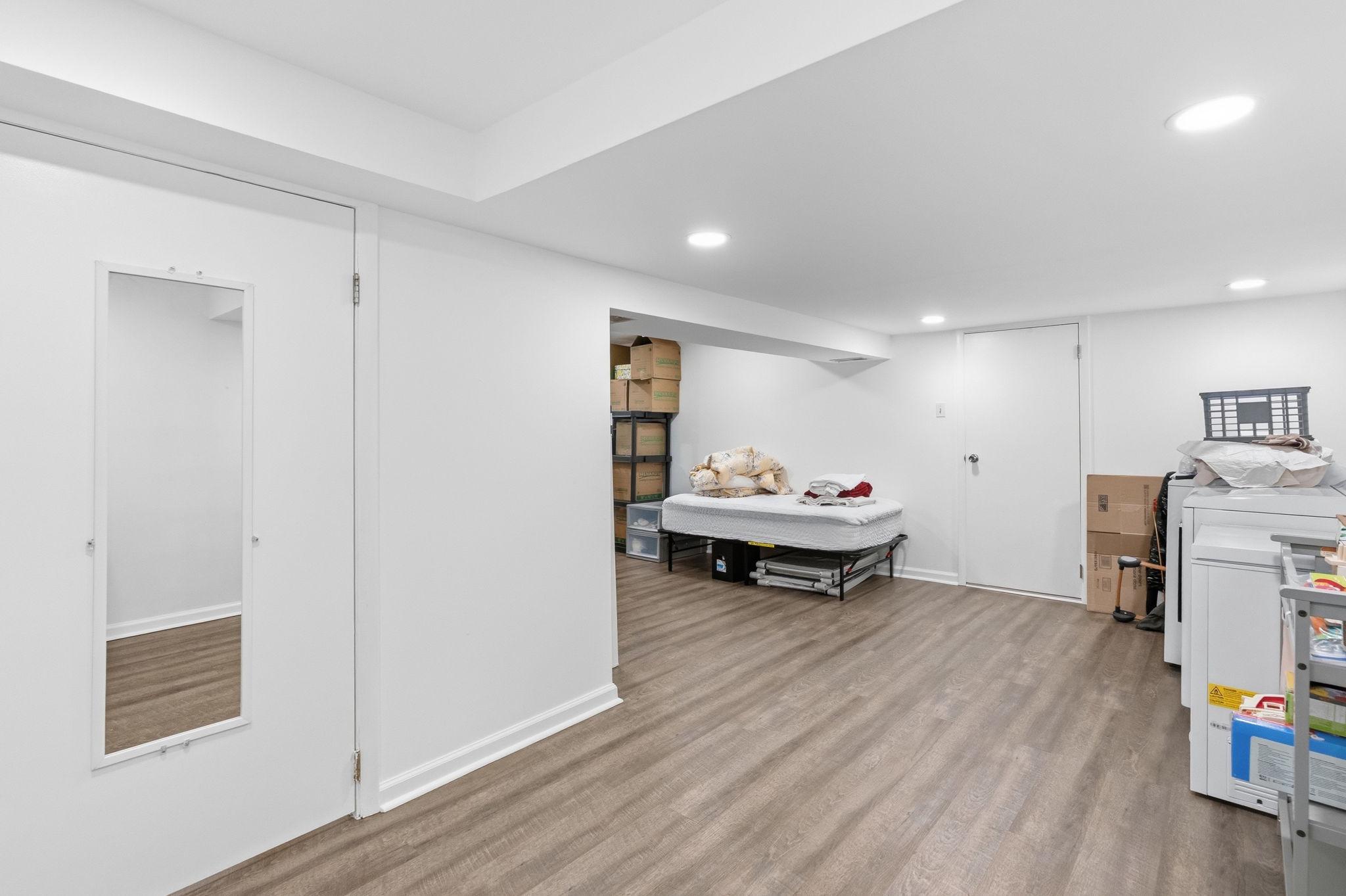 CHESTERFIELD - Residential