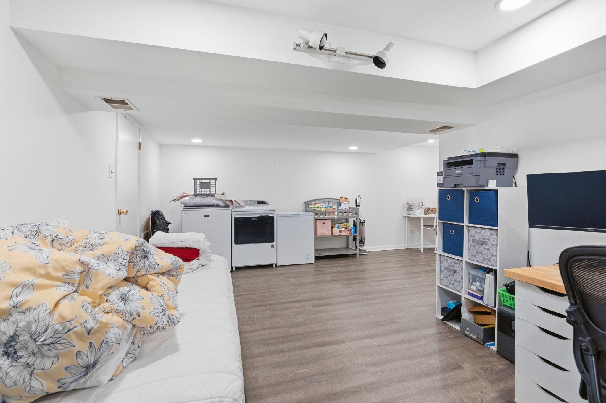 CHESTERFIELD - Residential