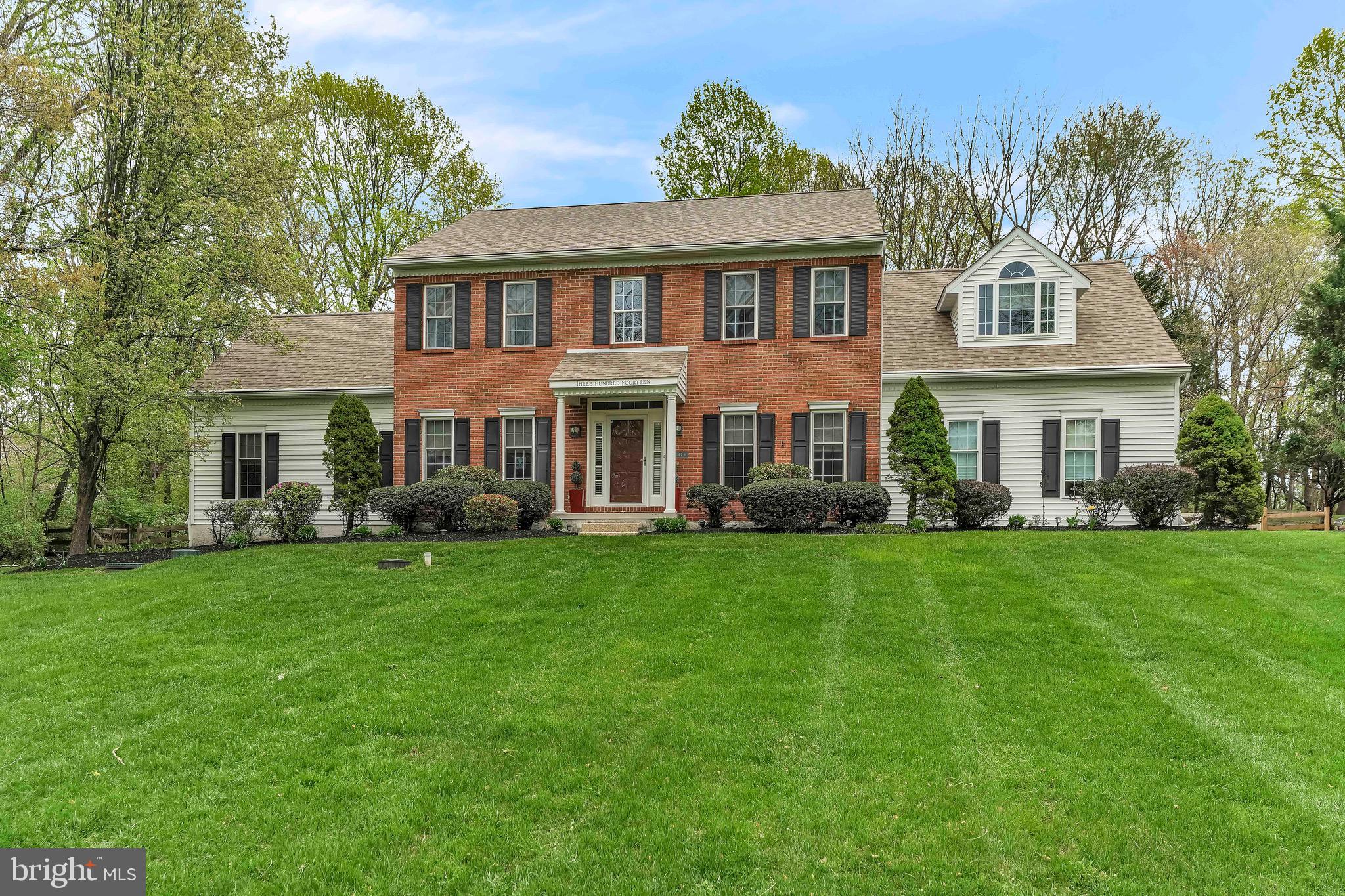 STONEGATE - Residential