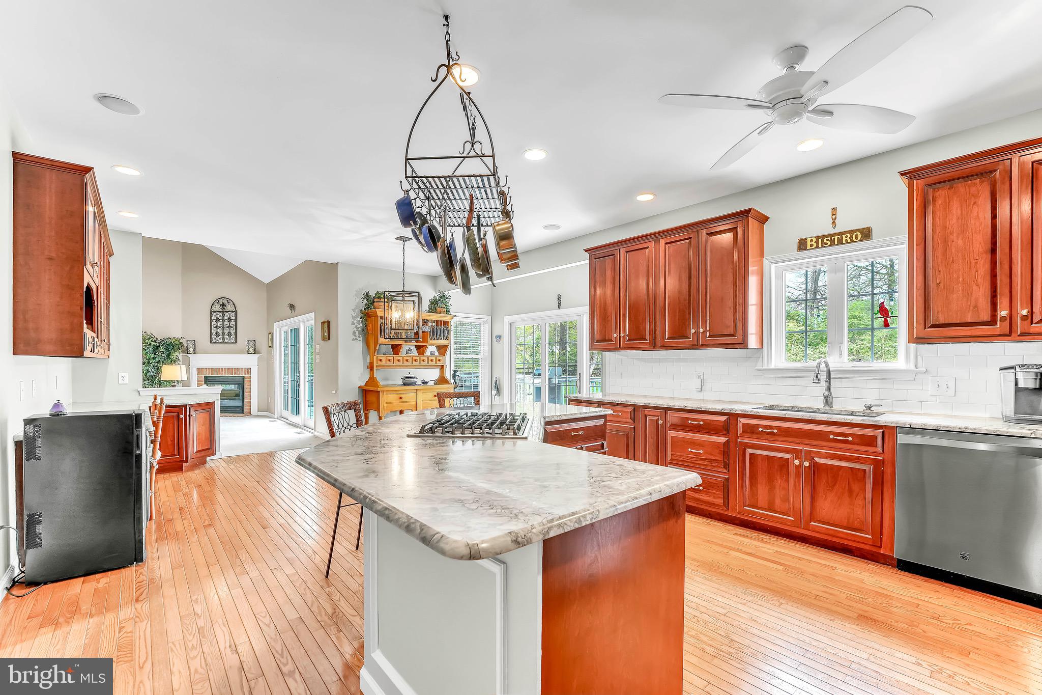 STONEGATE - Residential