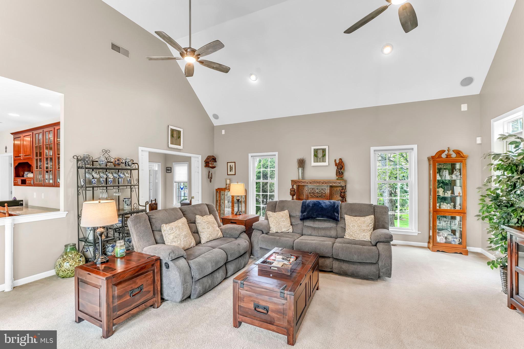 STONEGATE - Residential