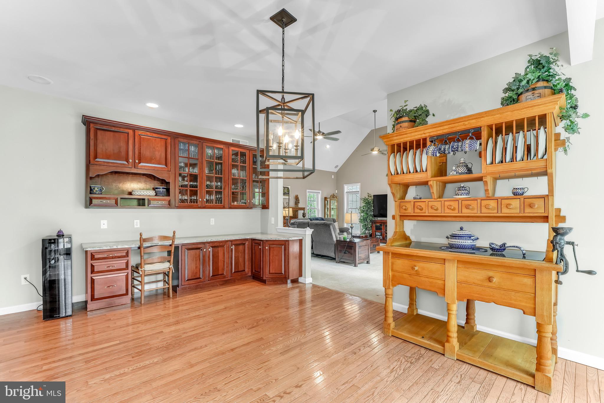 STONEGATE - Residential