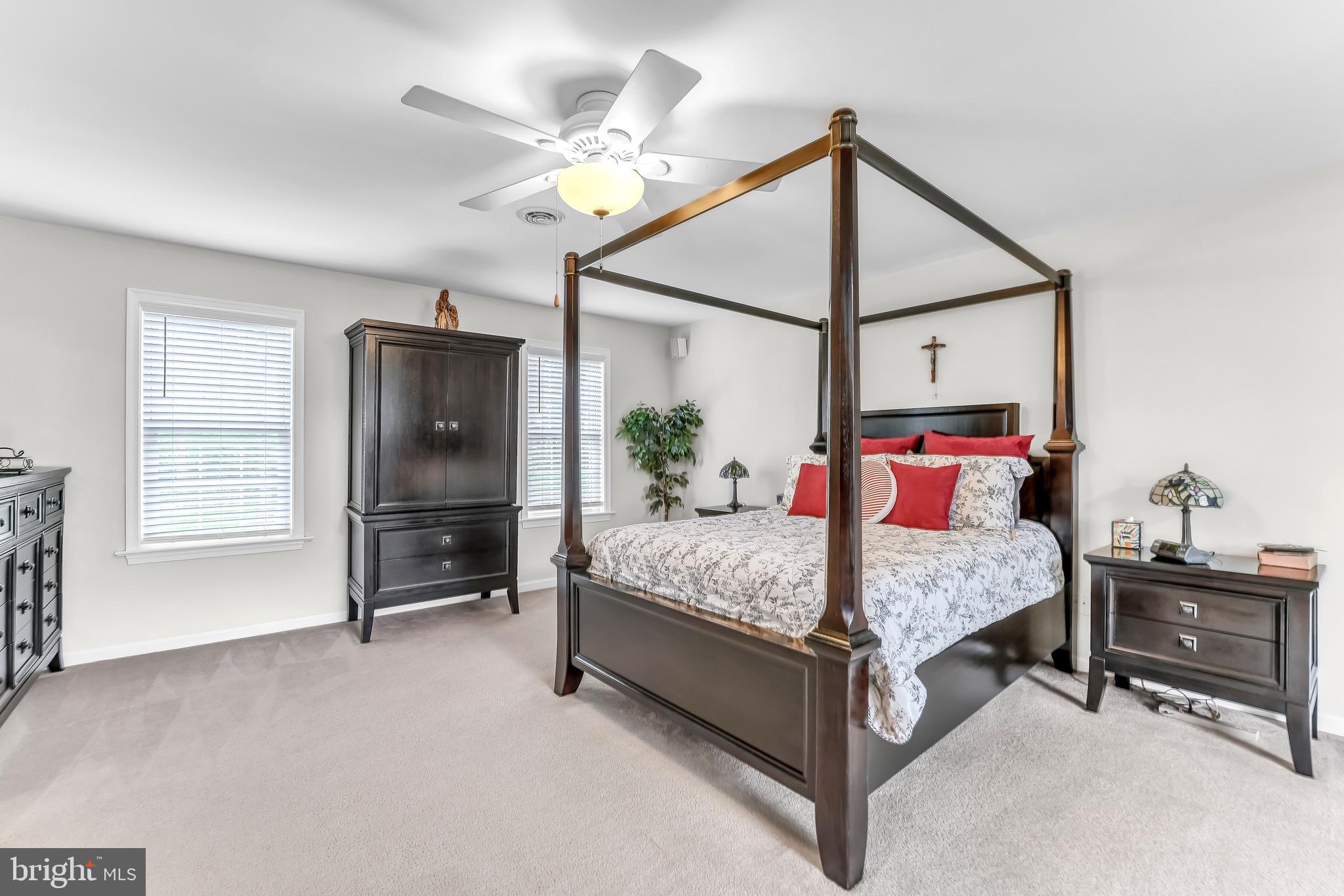 STONEGATE - Residential