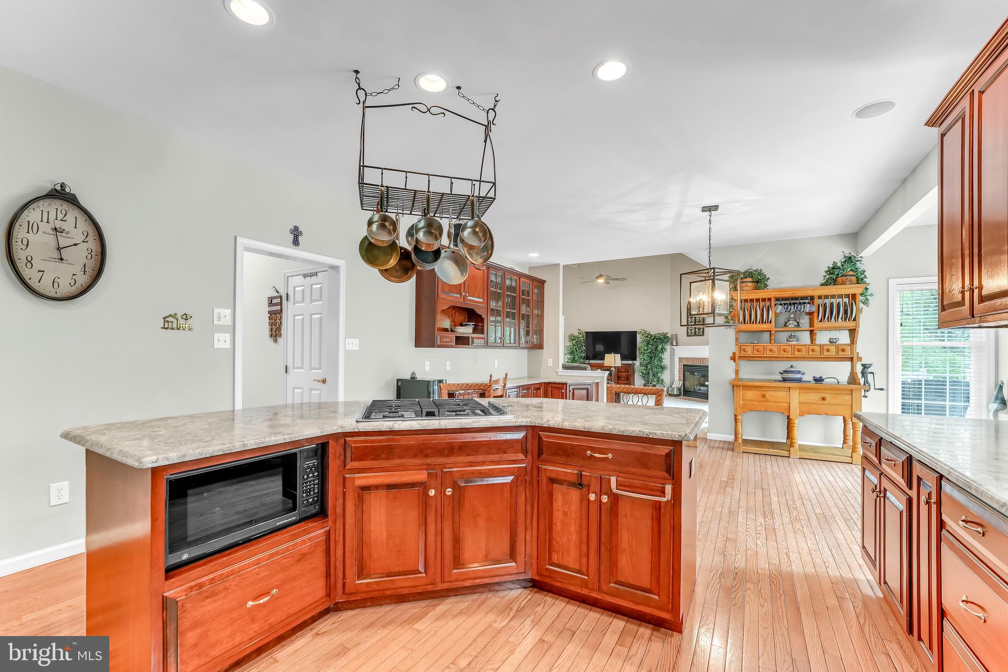 STONEGATE - Residential