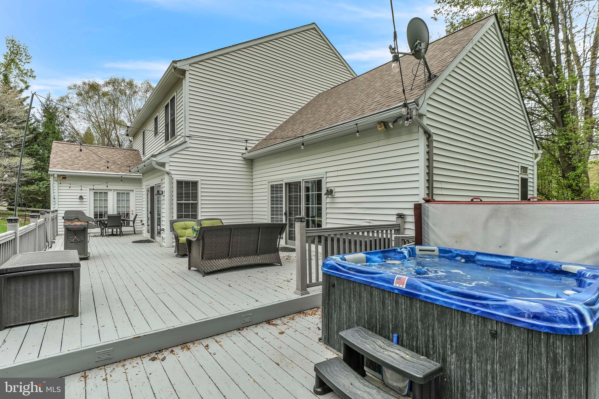 STONEGATE - Residential